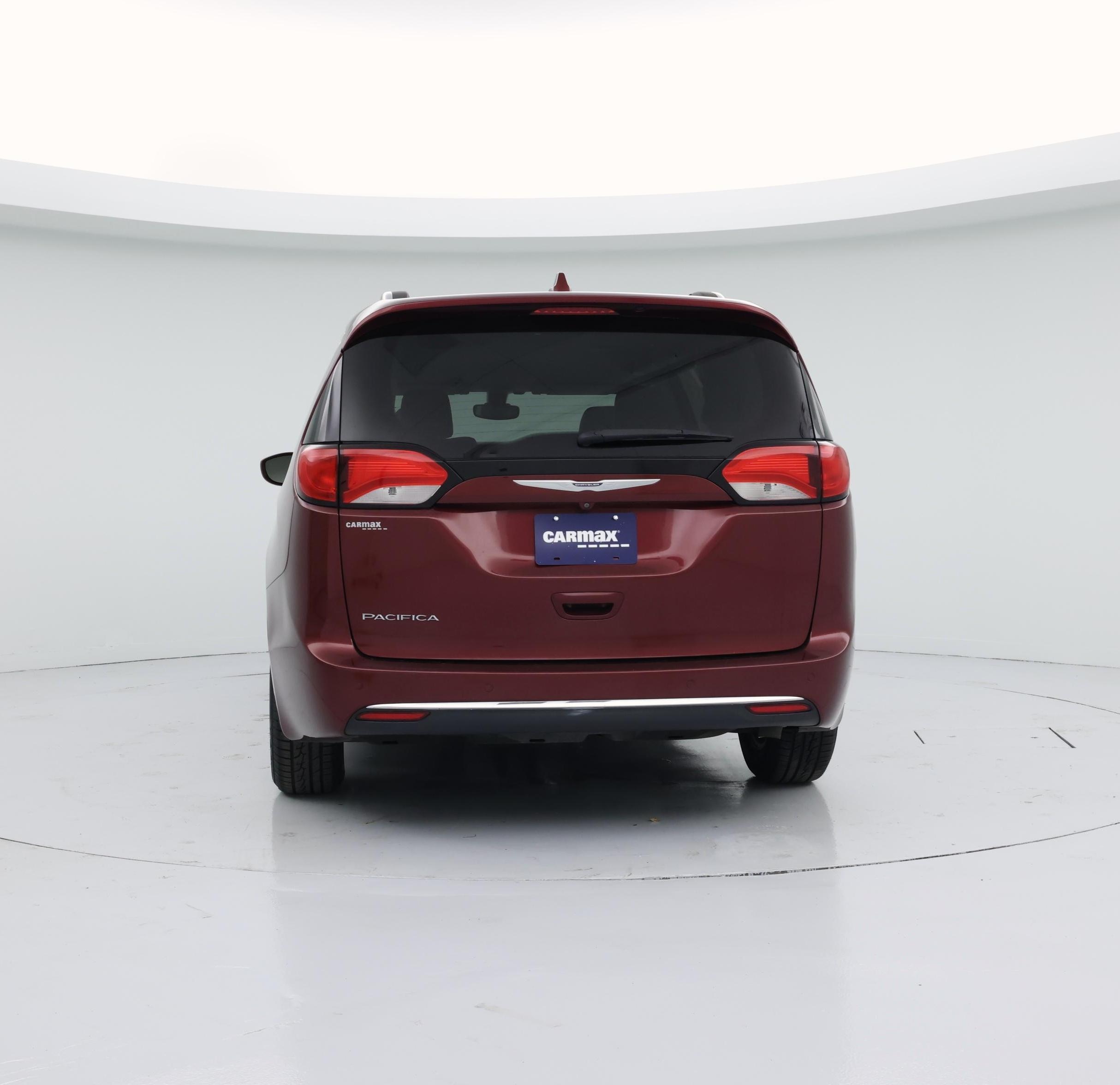 Thumbnail: 2017 Chrysler Pacifica - 6