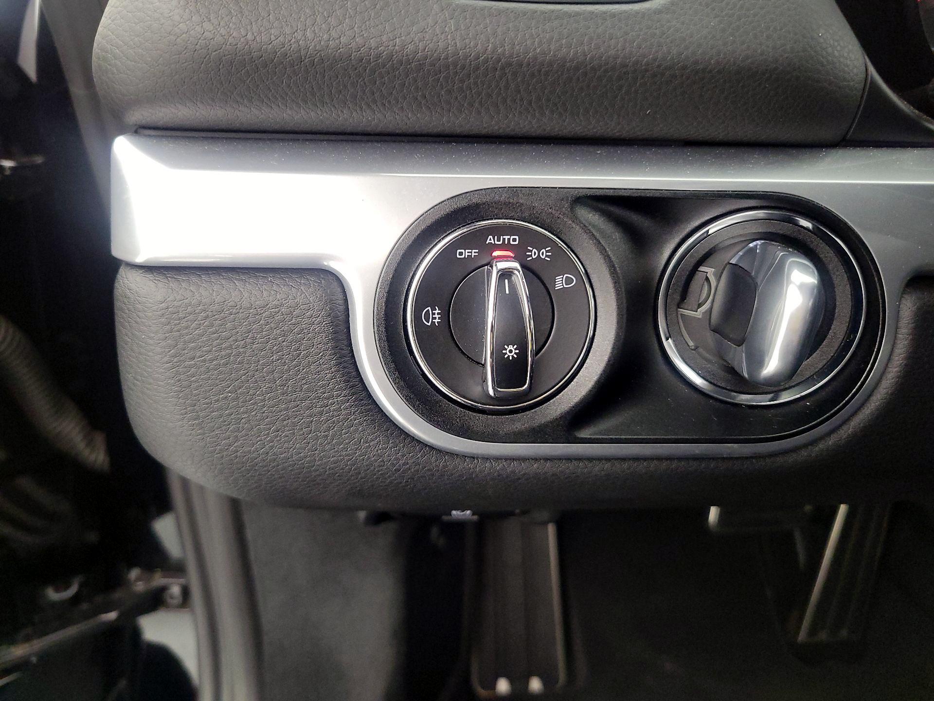 Thumbnail: 2016 Porsche Cayman - 13