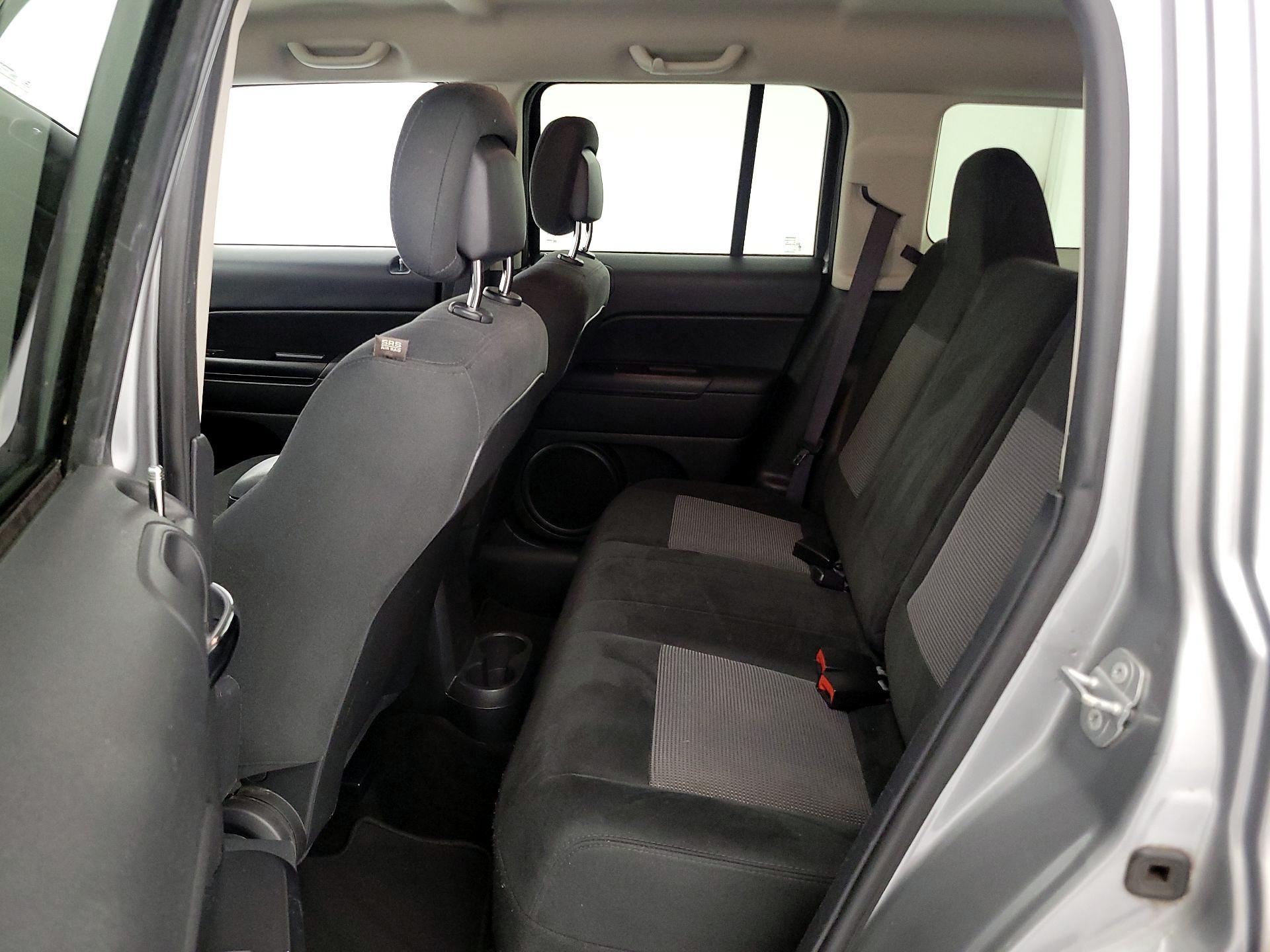 Thumbnail: 2016 Jeep Patriot - 17