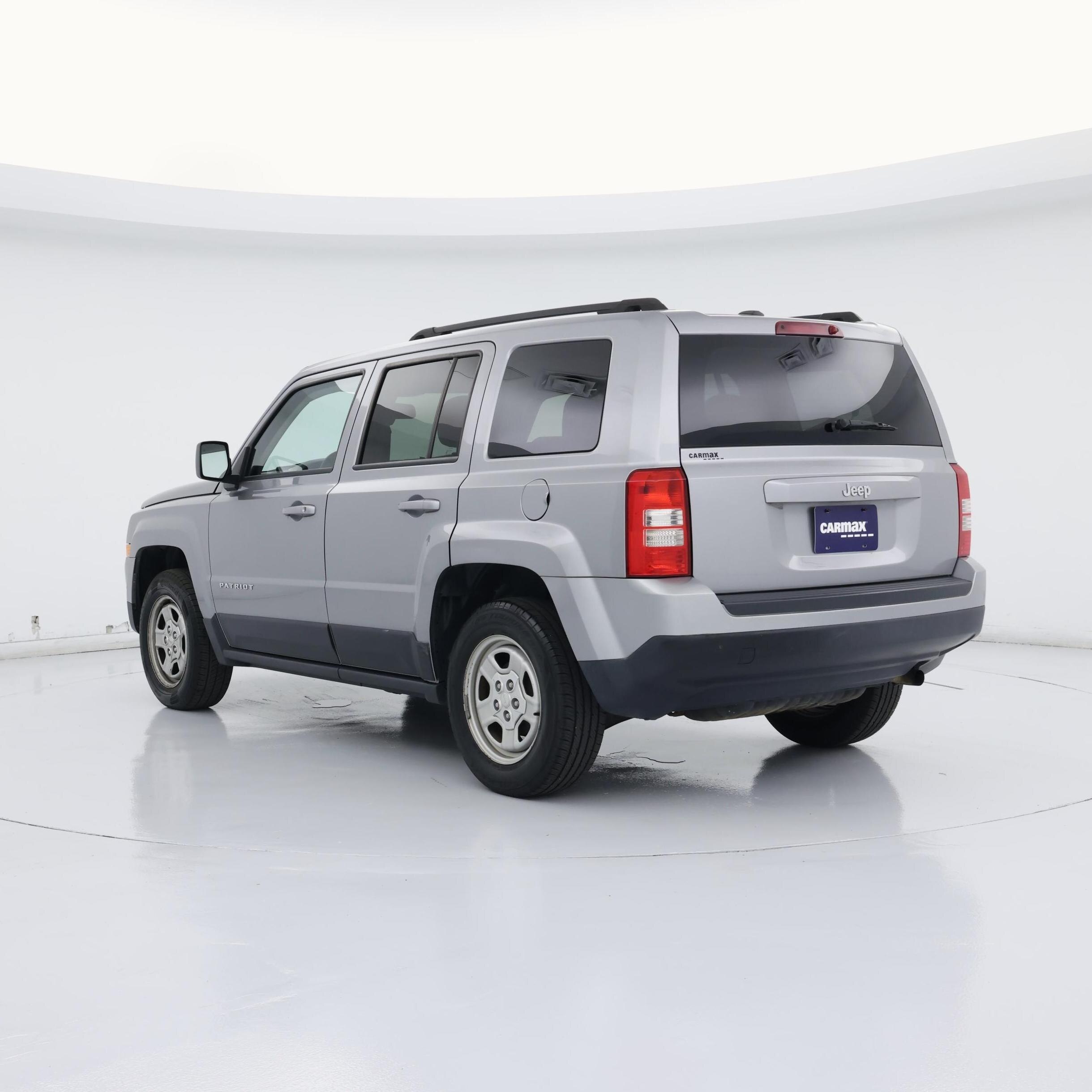 Thumbnail: 2016 Jeep Patriot - 2