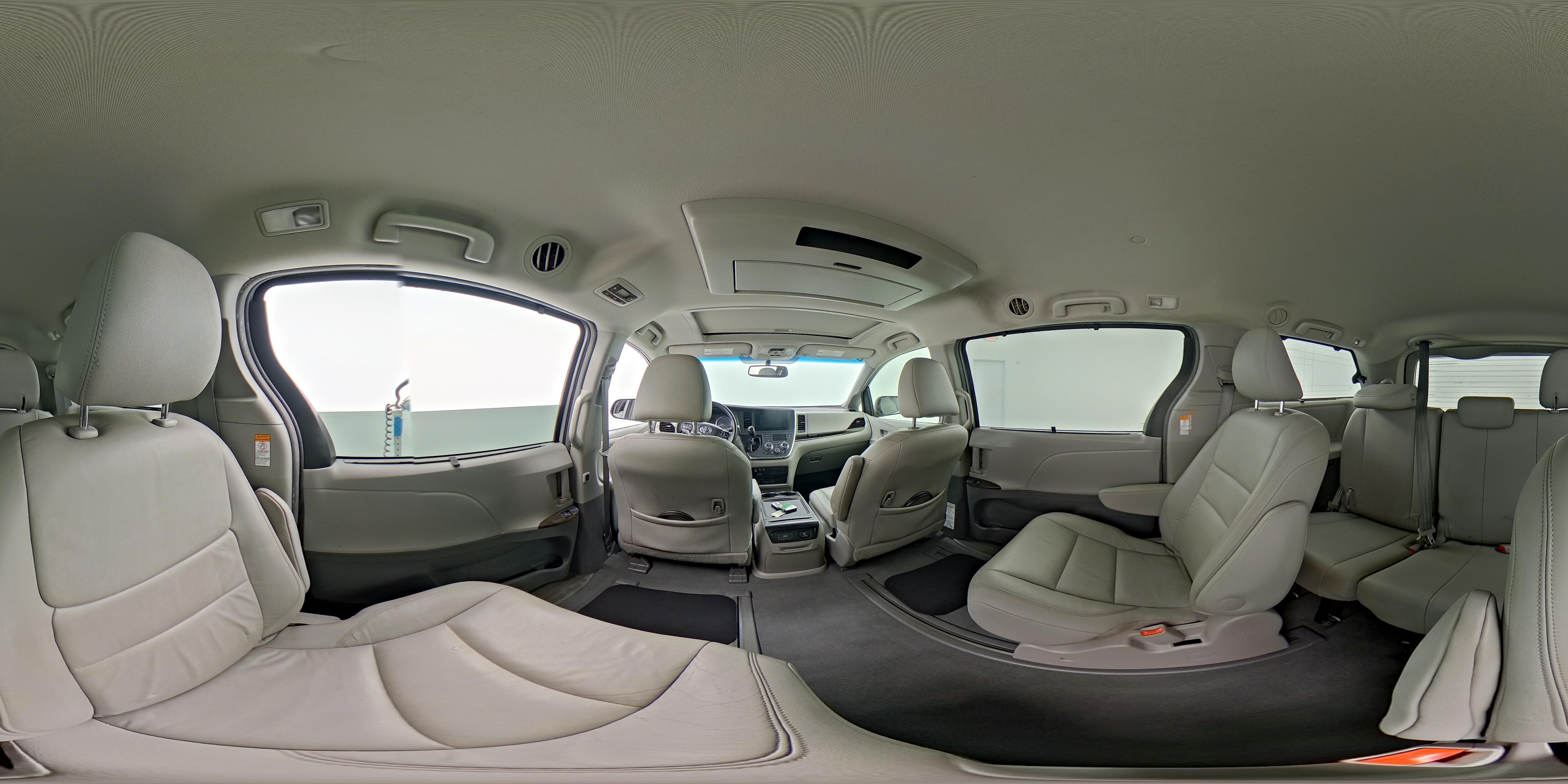 2016 Toyota Sienna XLE Premium - Photo 27
