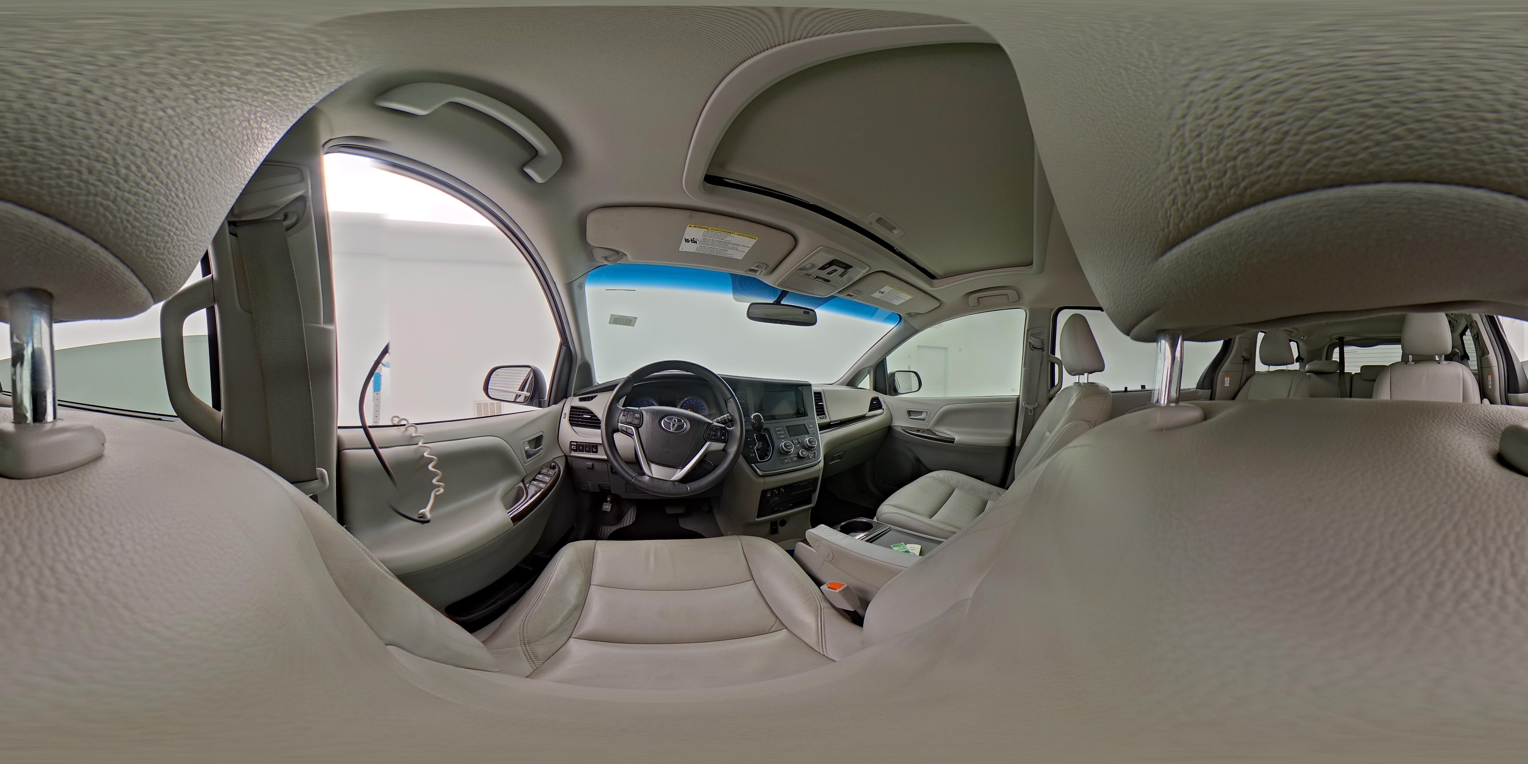 2016 Toyota Sienna XLE Premium - Photo 28