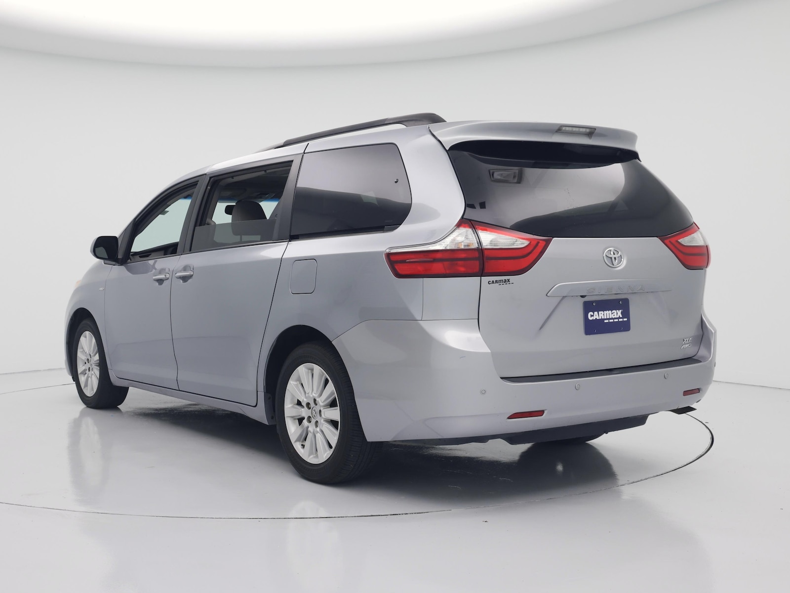 2016 Toyota Sienna XLE Premium - Photo 3