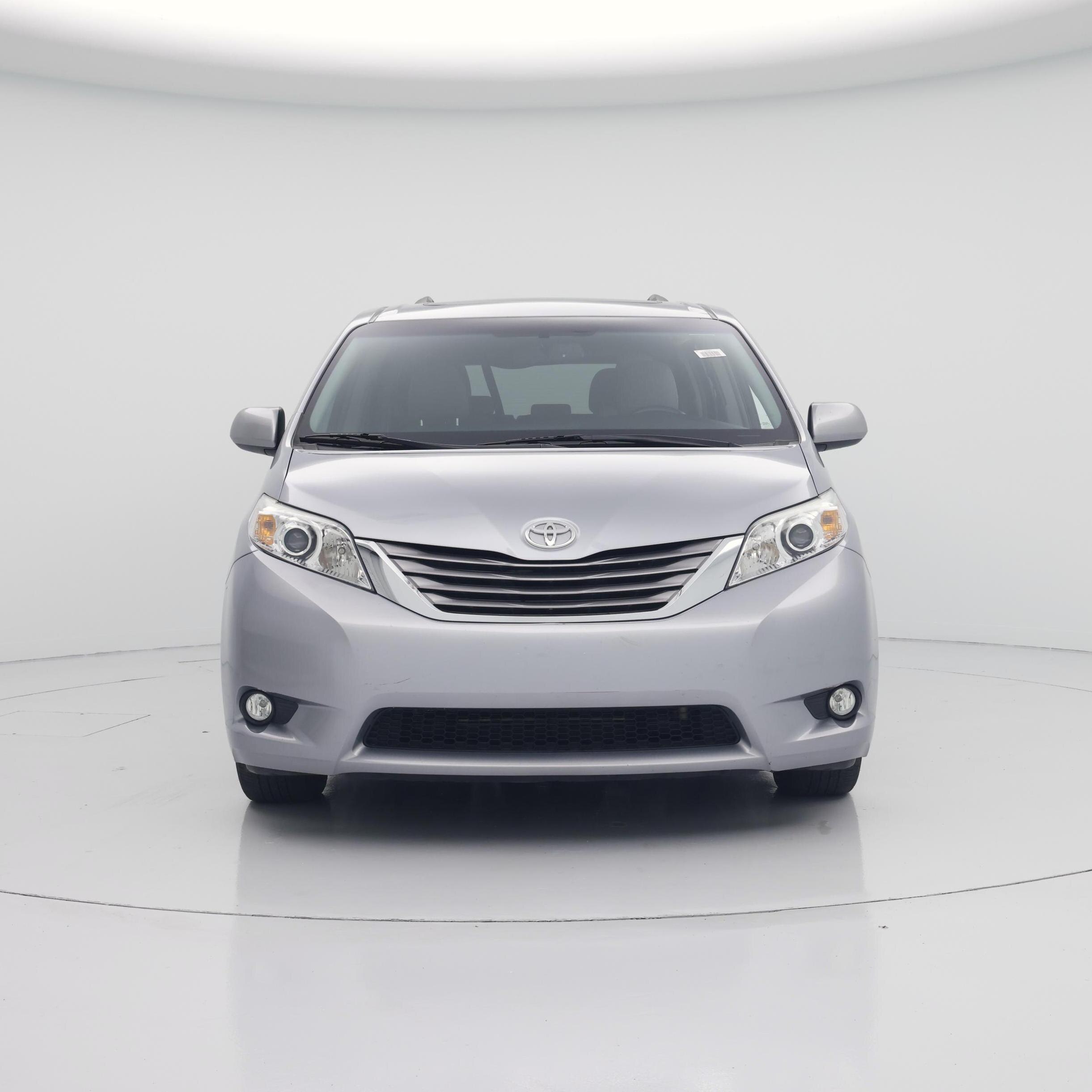 Thumbnail: 2016 Toyota Sienna - 5