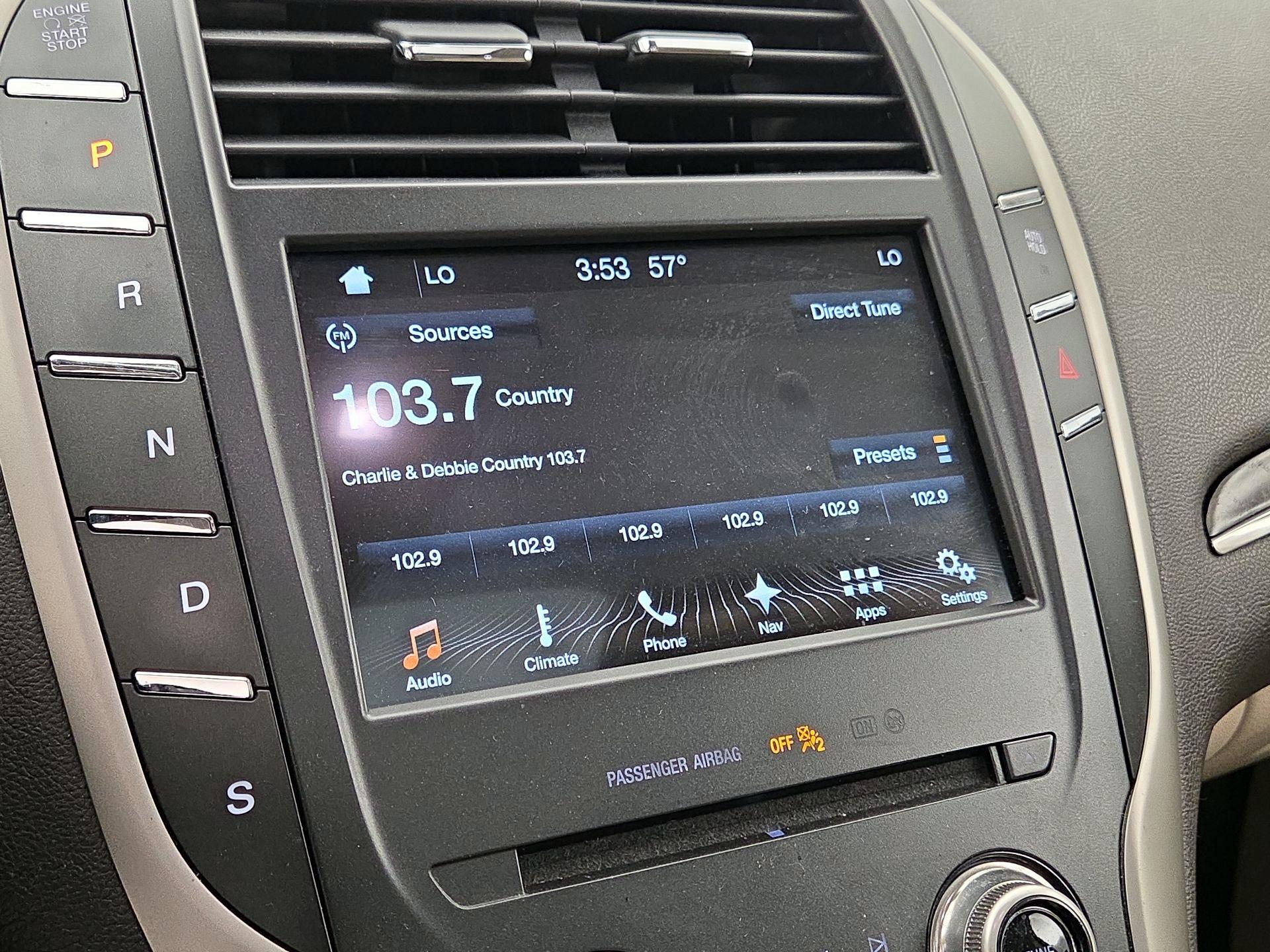 Thumbnail: 2017 Lincoln MKC - 16