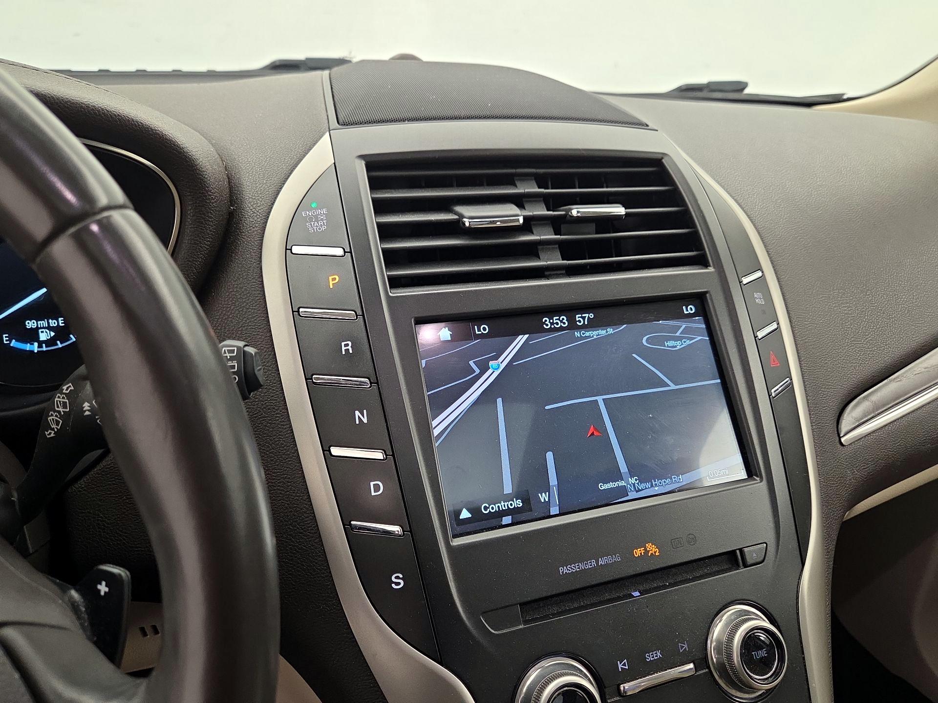 Thumbnail: 2017 Lincoln MKC - 18