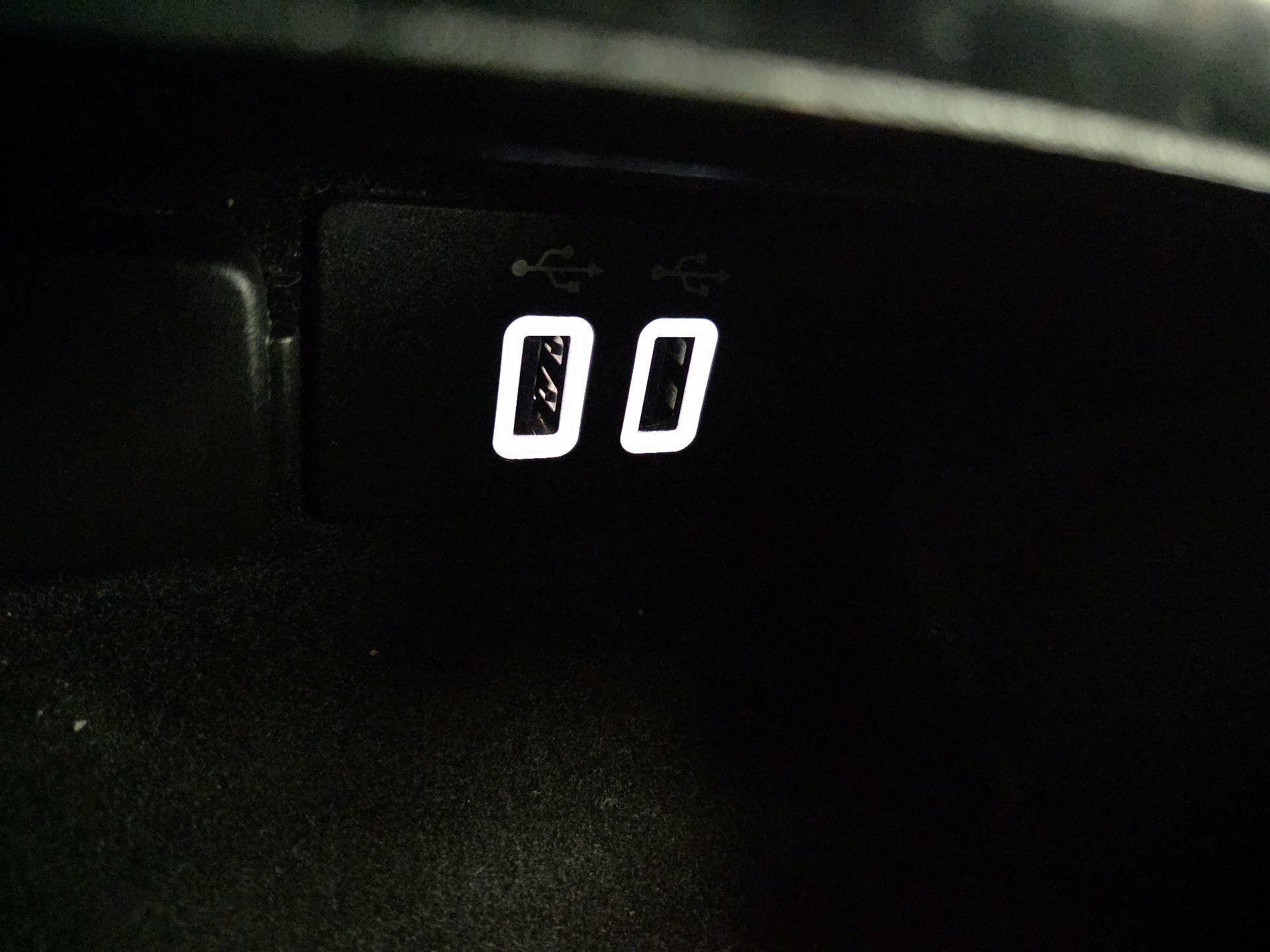 Thumbnail: 2017 Lincoln MKC - 19