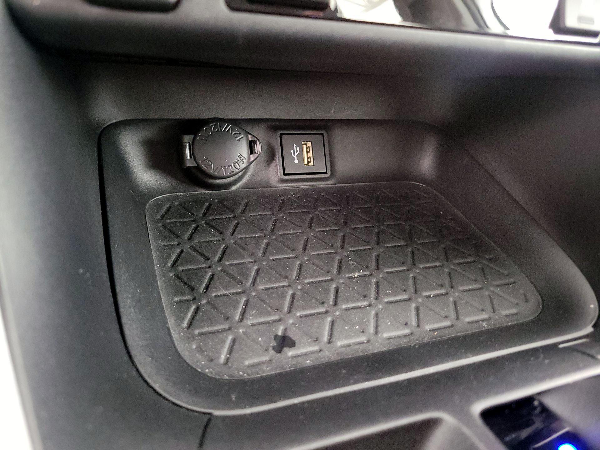 Thumbnail: 2024 Toyota RAV4 - 18