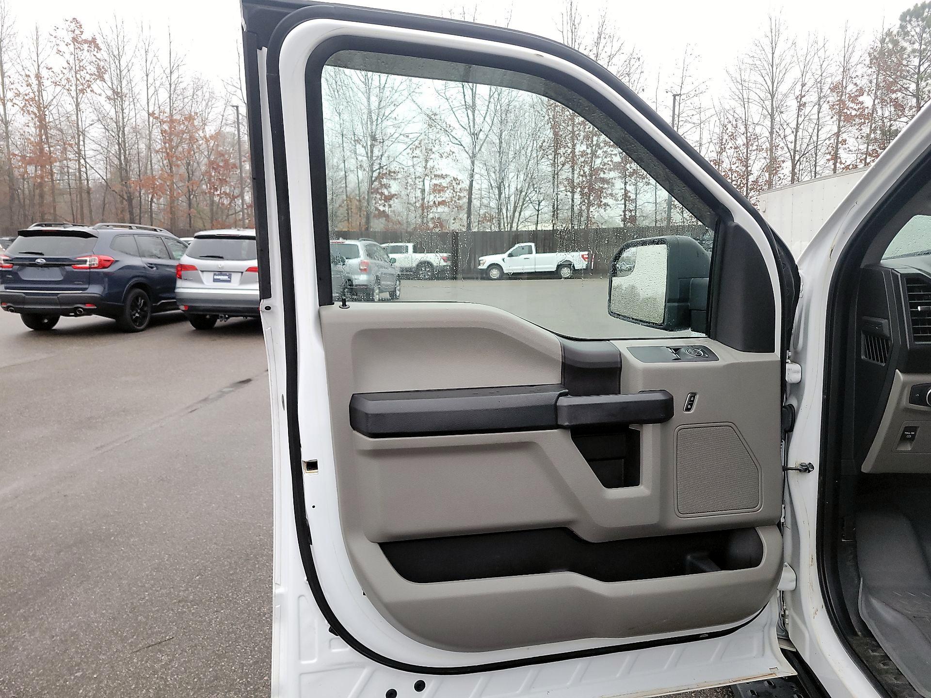 Thumbnail: 2018 Ford F-150 - 10