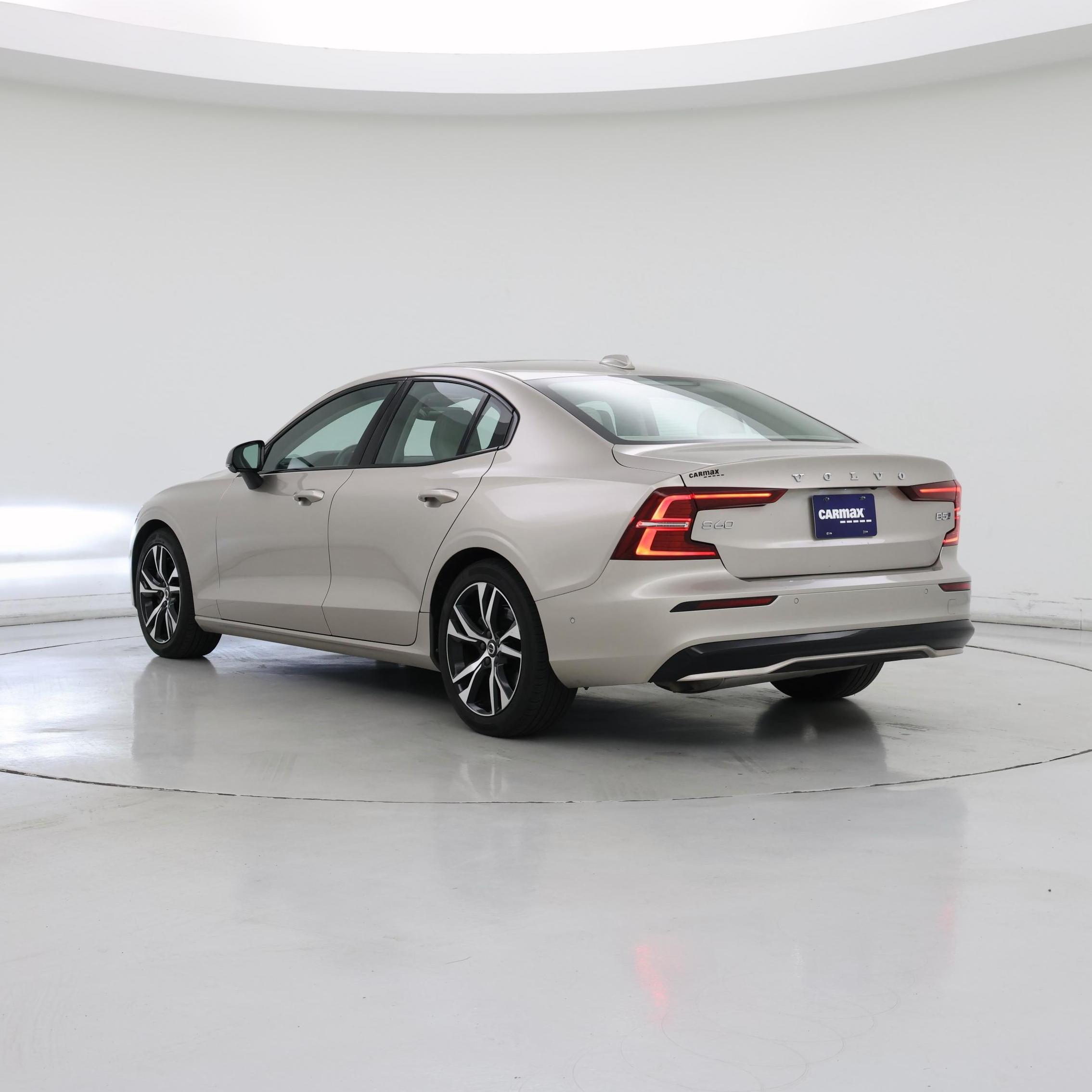 Thumbnail: 2023 Volvo S60 - 2