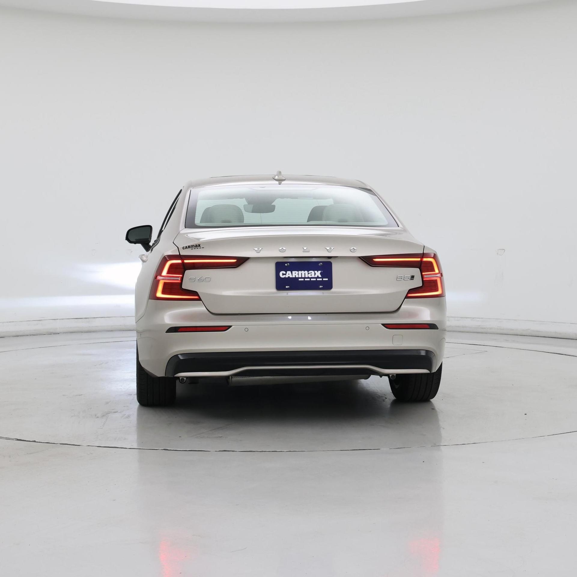 Thumbnail: 2023 Volvo S60 - 6