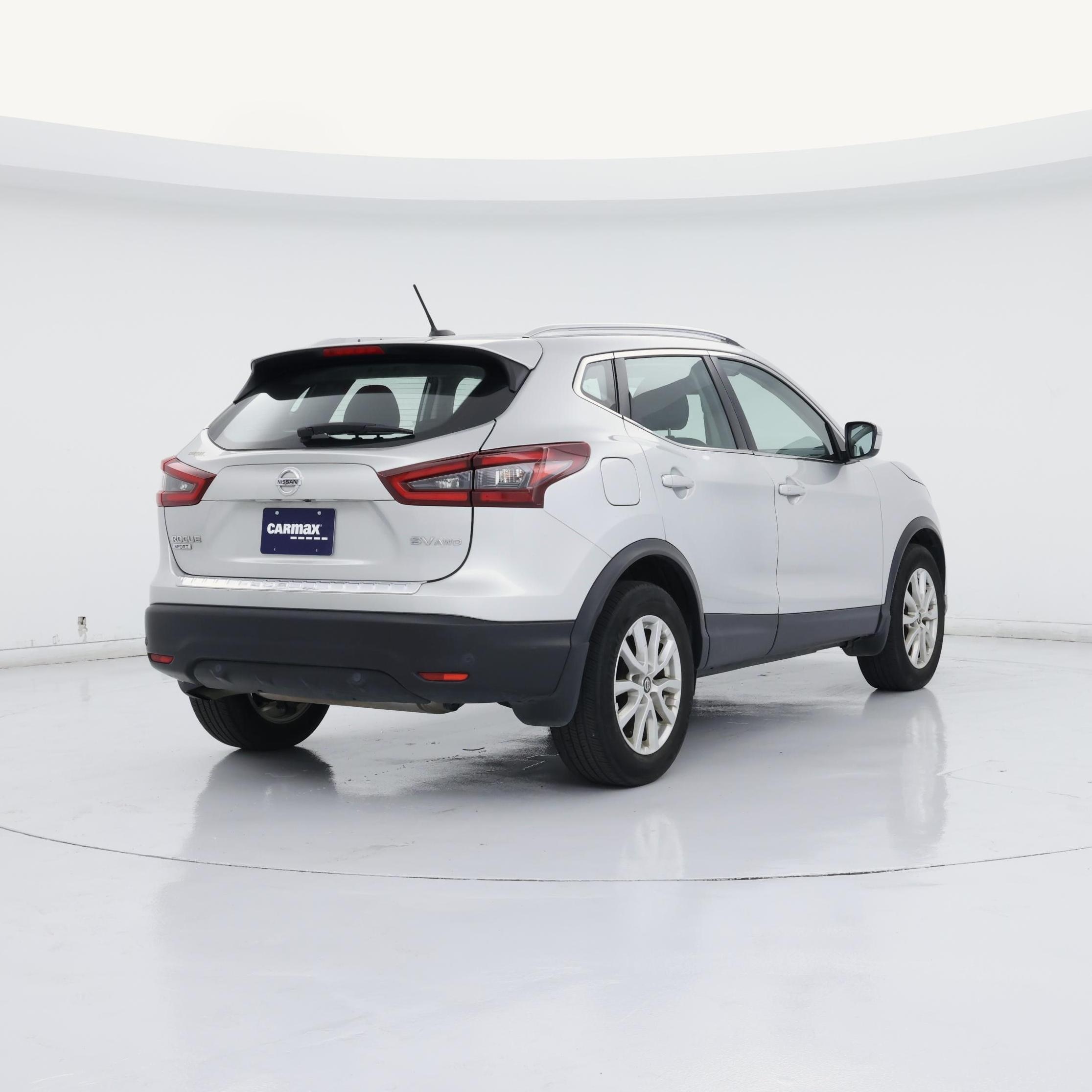 Thumbnail: 2020 Nissan Rogue Sport - 8