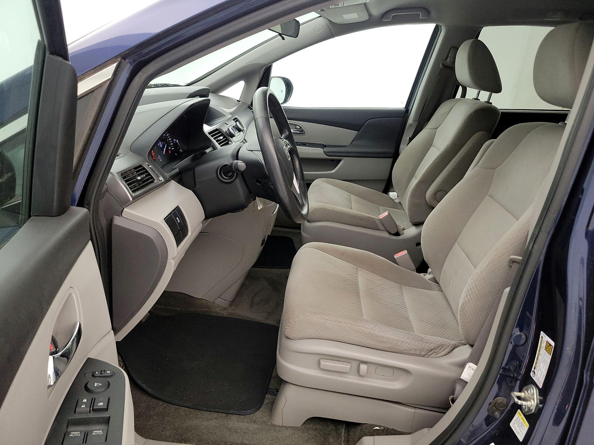 Thumbnail: 2015 Honda Odyssey - 11