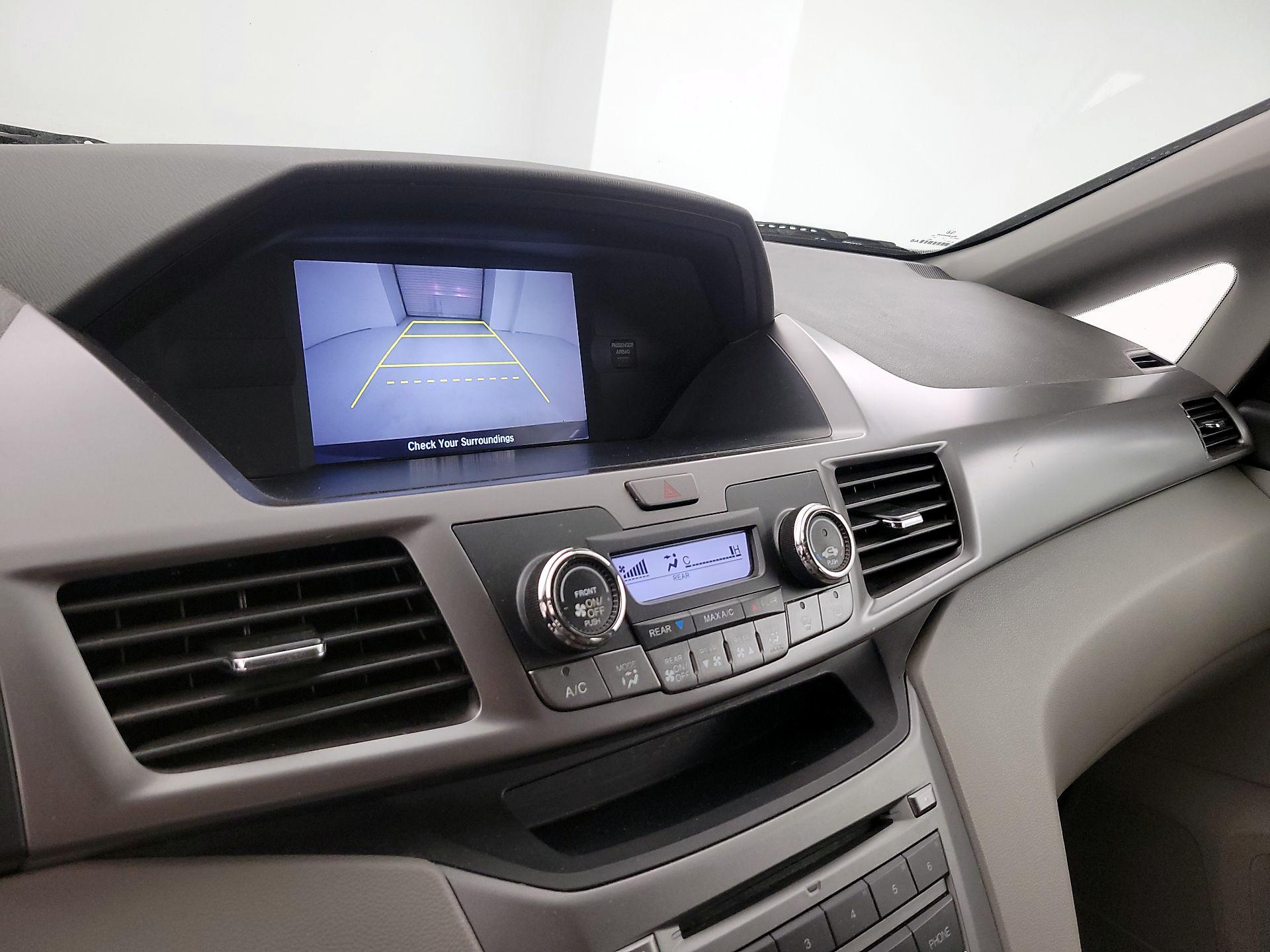 Thumbnail: 2015 Honda Odyssey - 14