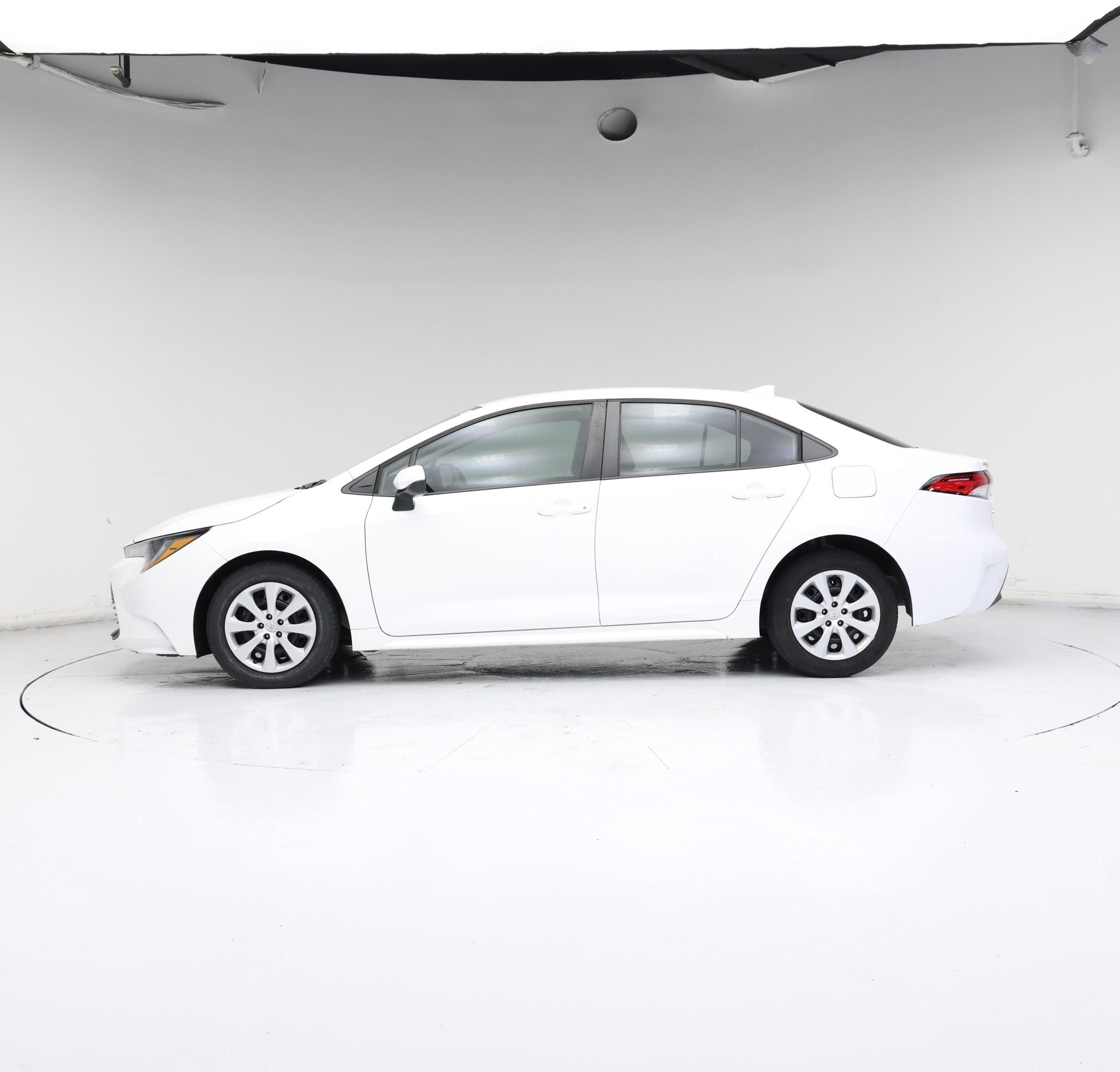 Thumbnail: 2023 Toyota Corolla - 3