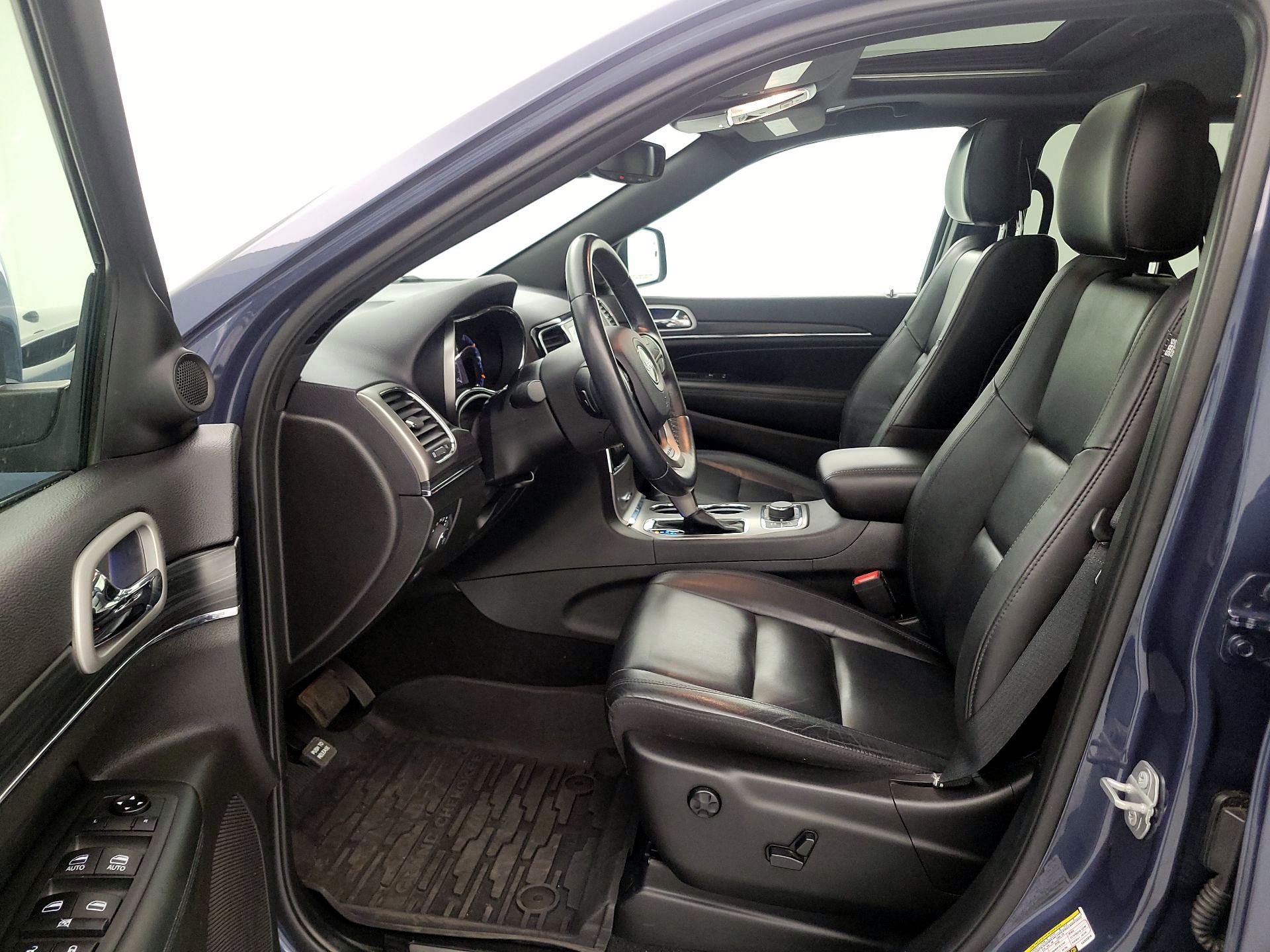 Thumbnail: 2020 Jeep Grand Cherokee - 11