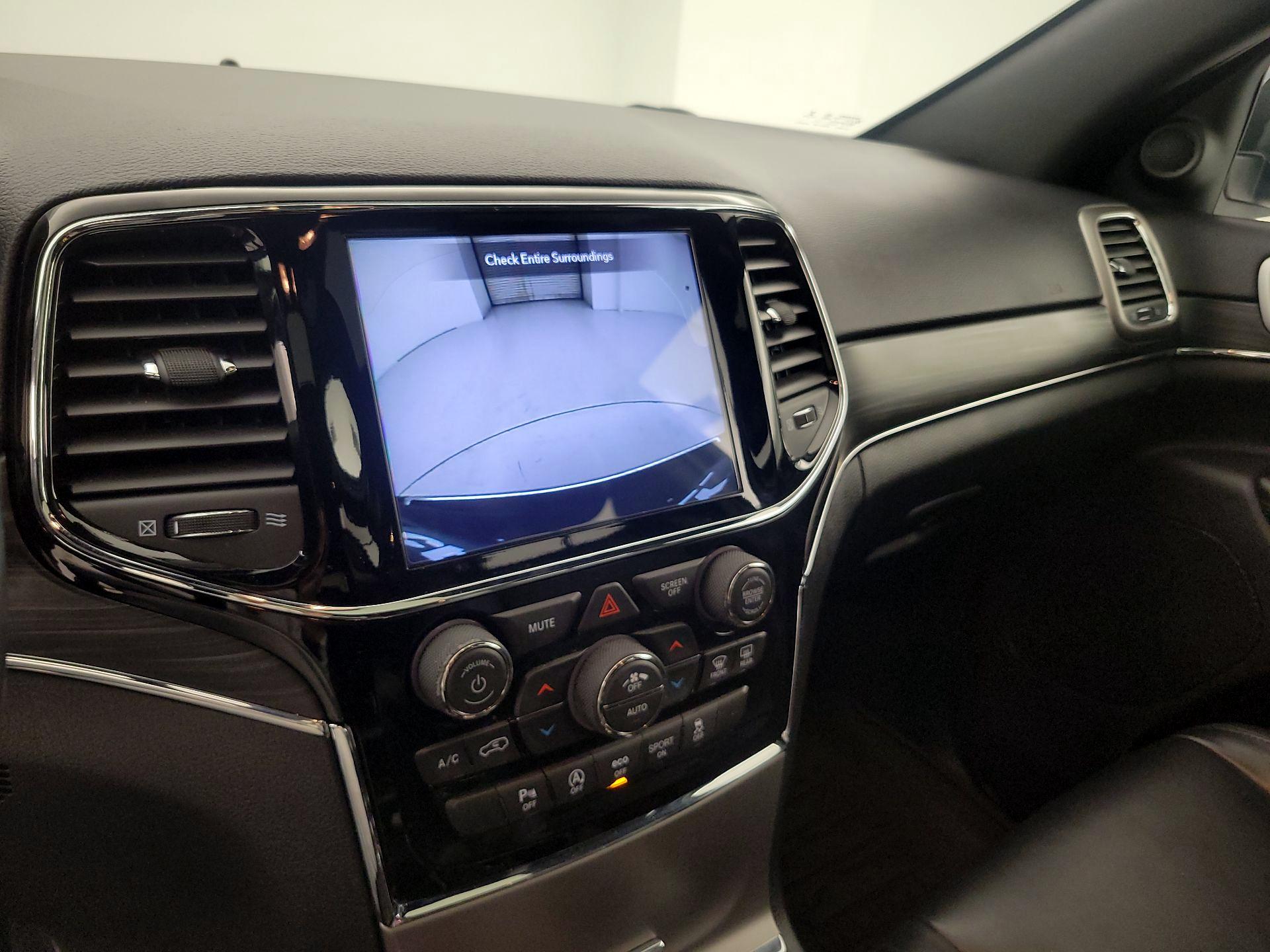 Thumbnail: 2020 Jeep Grand Cherokee - 15