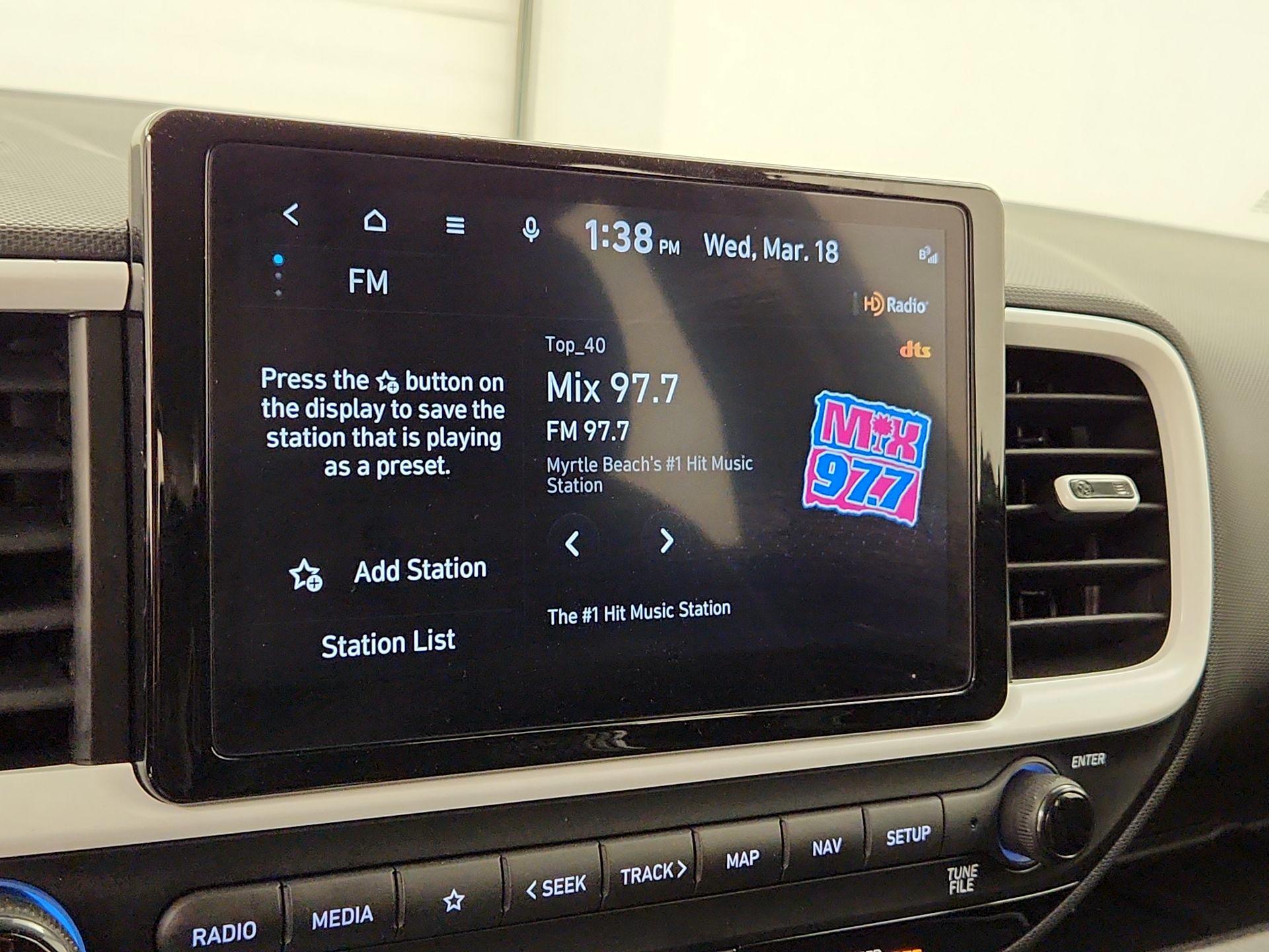 Thumbnail: 2023 Hyundai Venue - 14