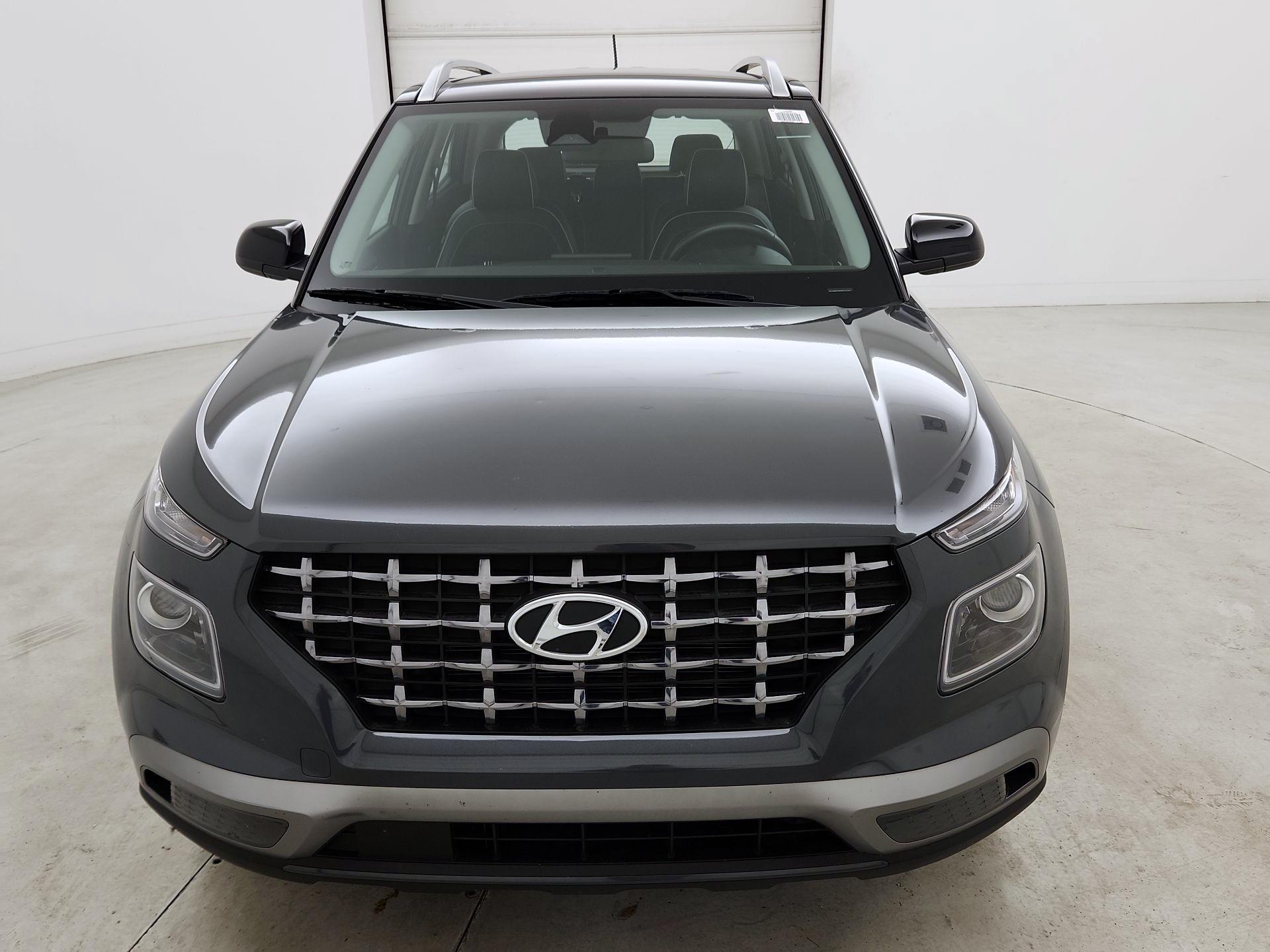 Thumbnail: 2023 Hyundai Venue - 2