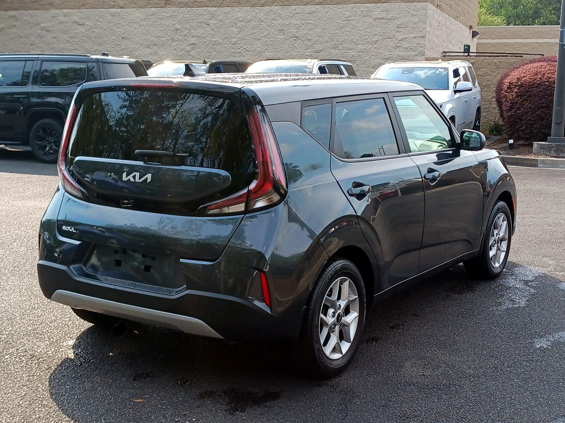 Thumbnail: 2023 Kia Soul - 5