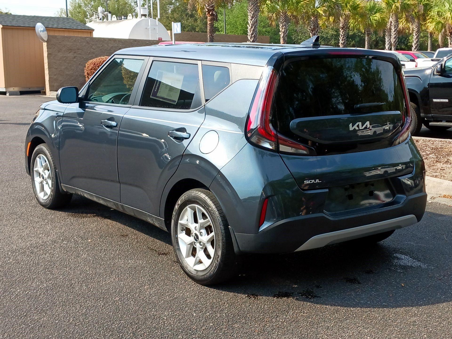 Thumbnail: 2023 Kia Soul - 7