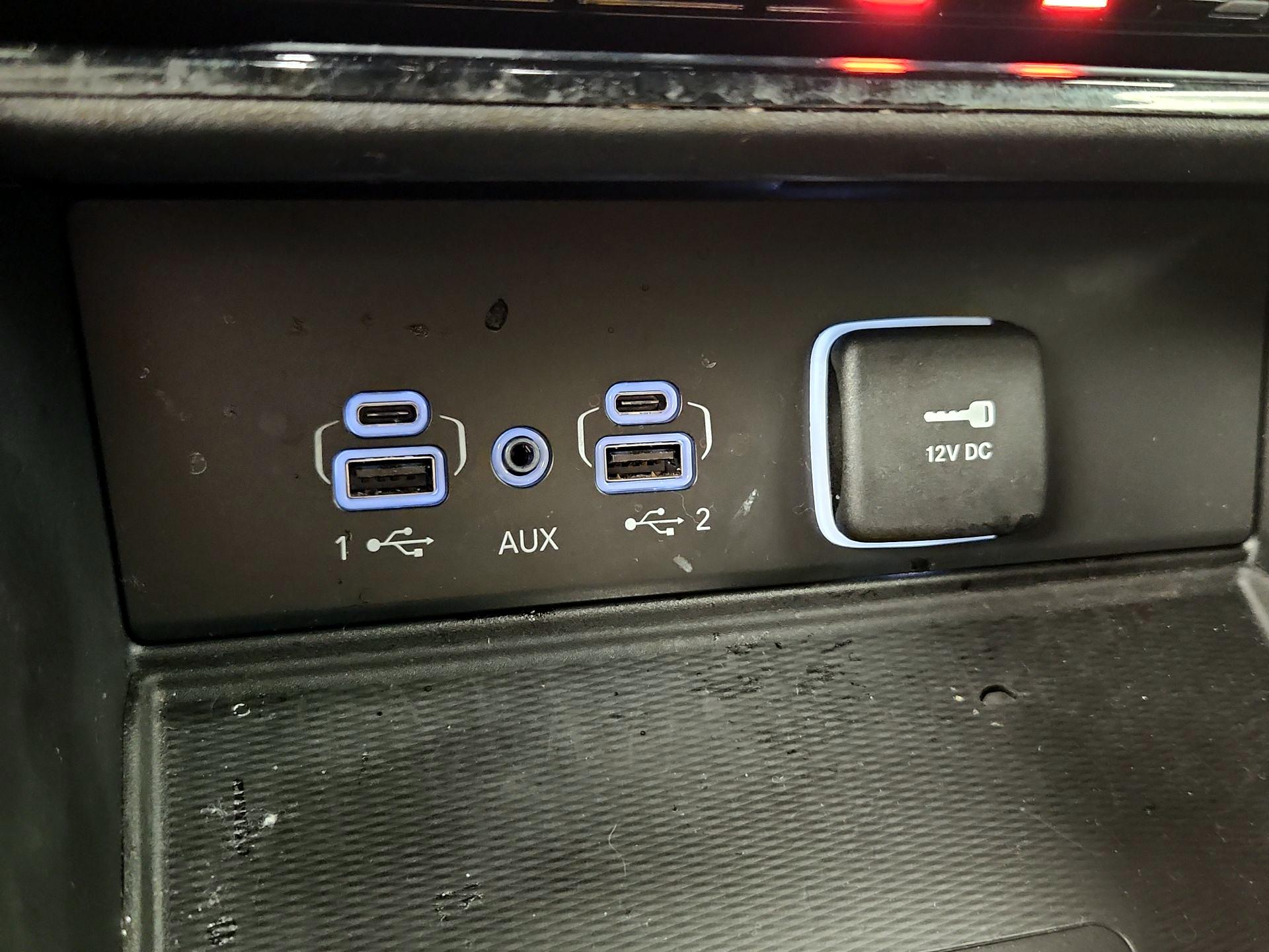 Thumbnail: 2023 Jeep Grand Cherokee L - 16