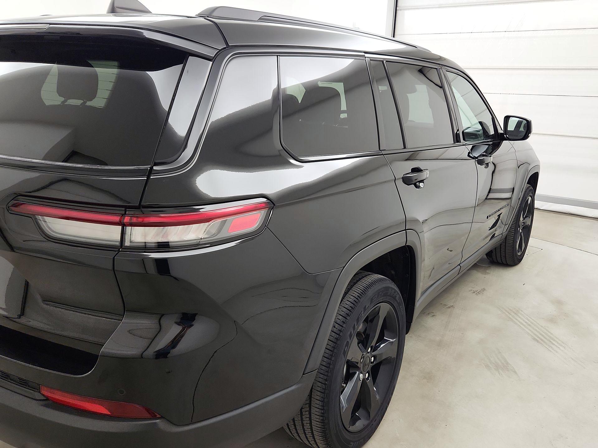 Thumbnail: 2023 Jeep Grand Cherokee L - 5