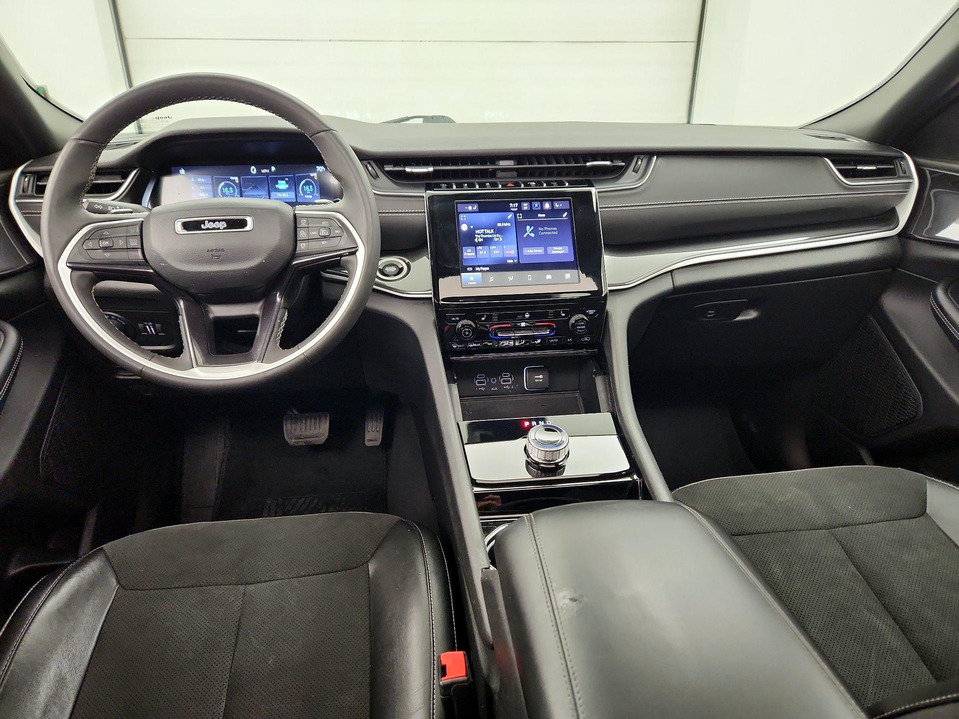 Thumbnail: 2023 Jeep Grand Cherokee L - 8