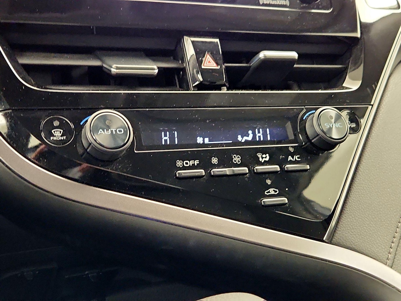 2023 Toyota Camry LE - Photo 15
