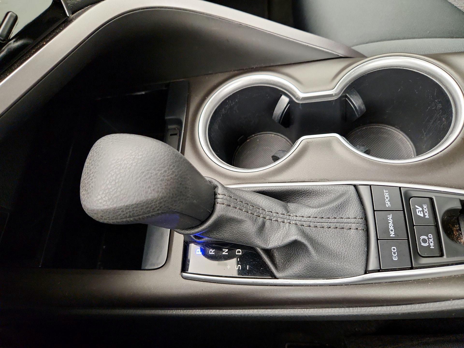 Thumbnail: 2023 Toyota Camry - 15