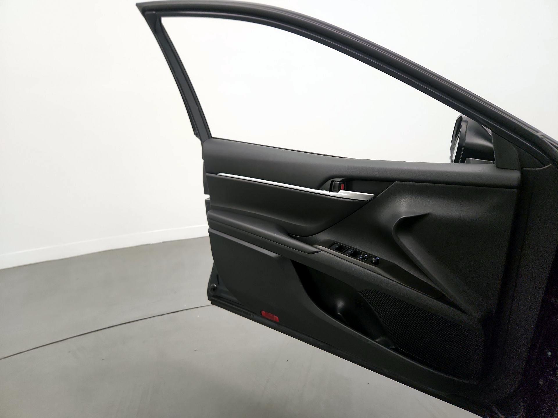 Thumbnail: 2024 Toyota Camry - 12