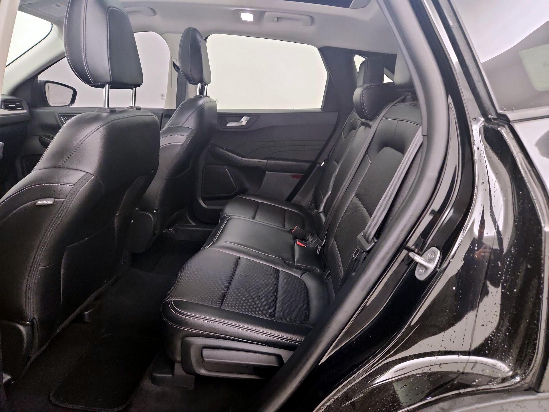 Thumbnail: 2022 Ford Escape - 18