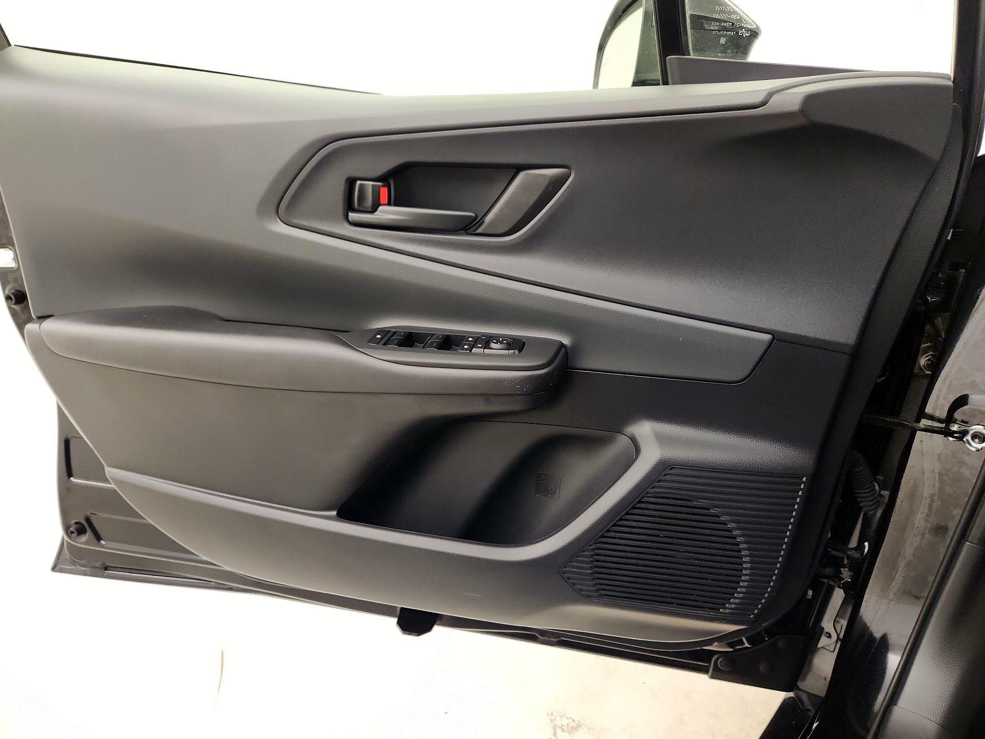 Thumbnail: 2024 Toyota Prius - 10