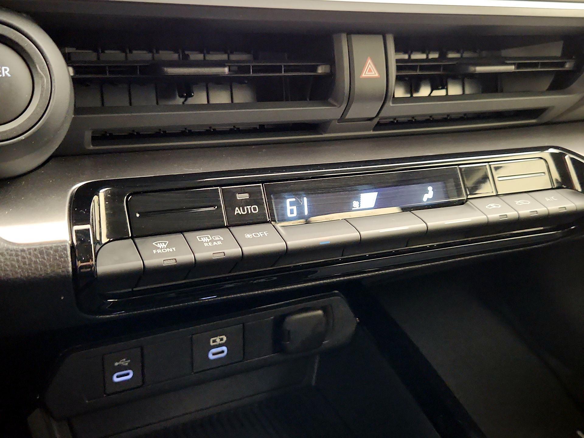 Thumbnail: 2024 Toyota Prius - 14