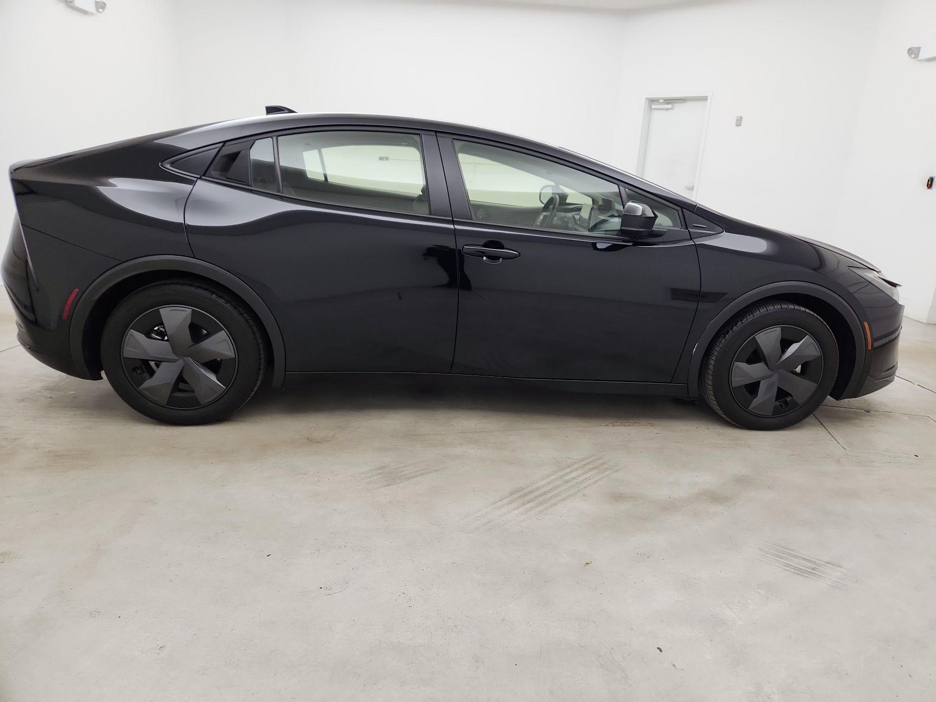 Thumbnail: 2024 Toyota Prius - 4