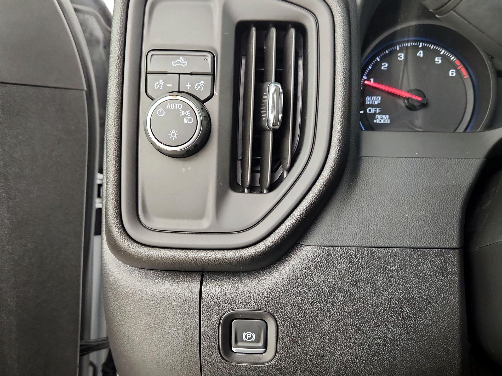 Thumbnail: 2025 Chevrolet Silverado 1500 - 11