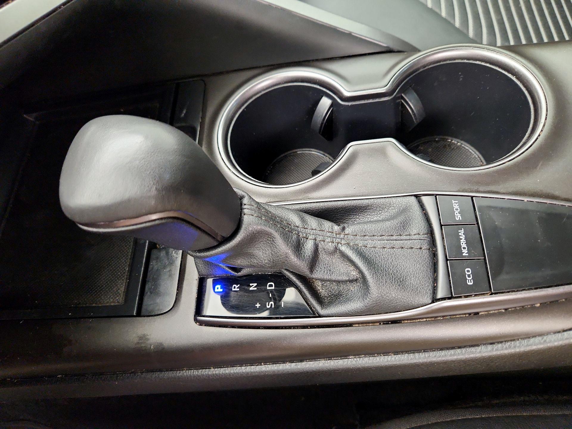 Thumbnail: 2024 Toyota Camry - 15