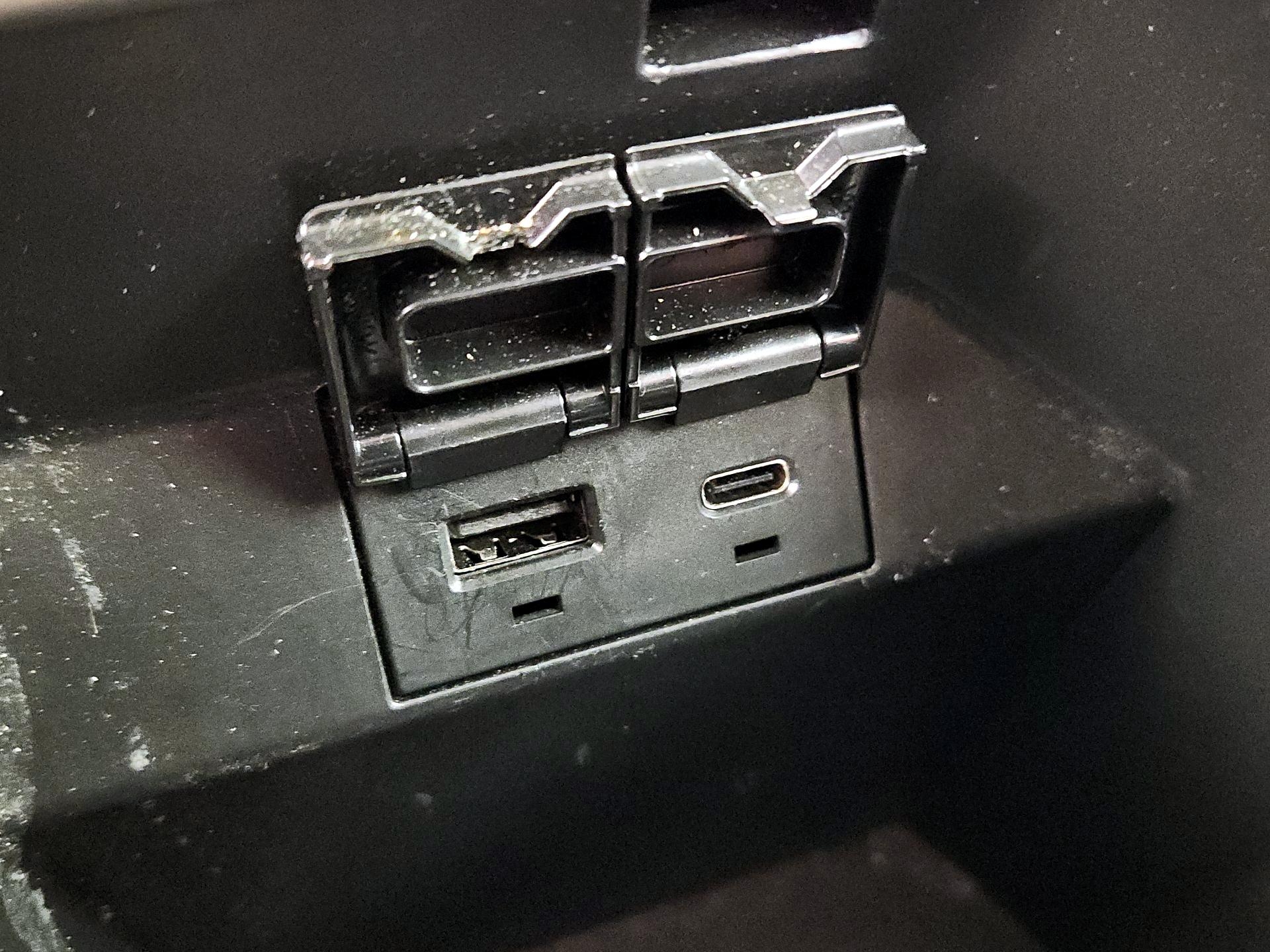 Thumbnail: 2024 Toyota Camry - 16