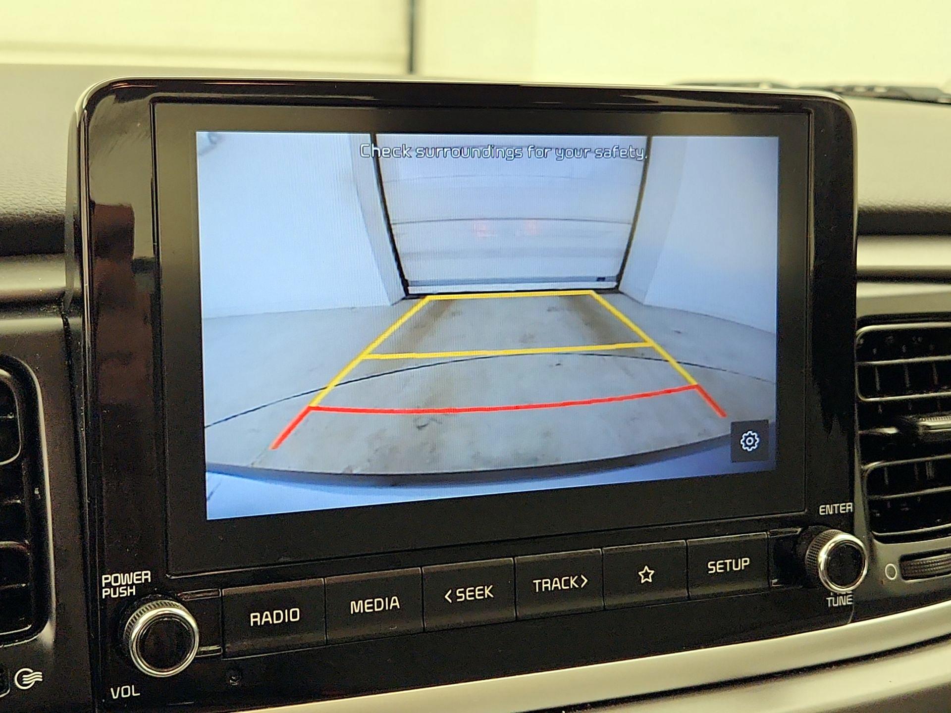 Thumbnail: 2021 Kia Rio - 12