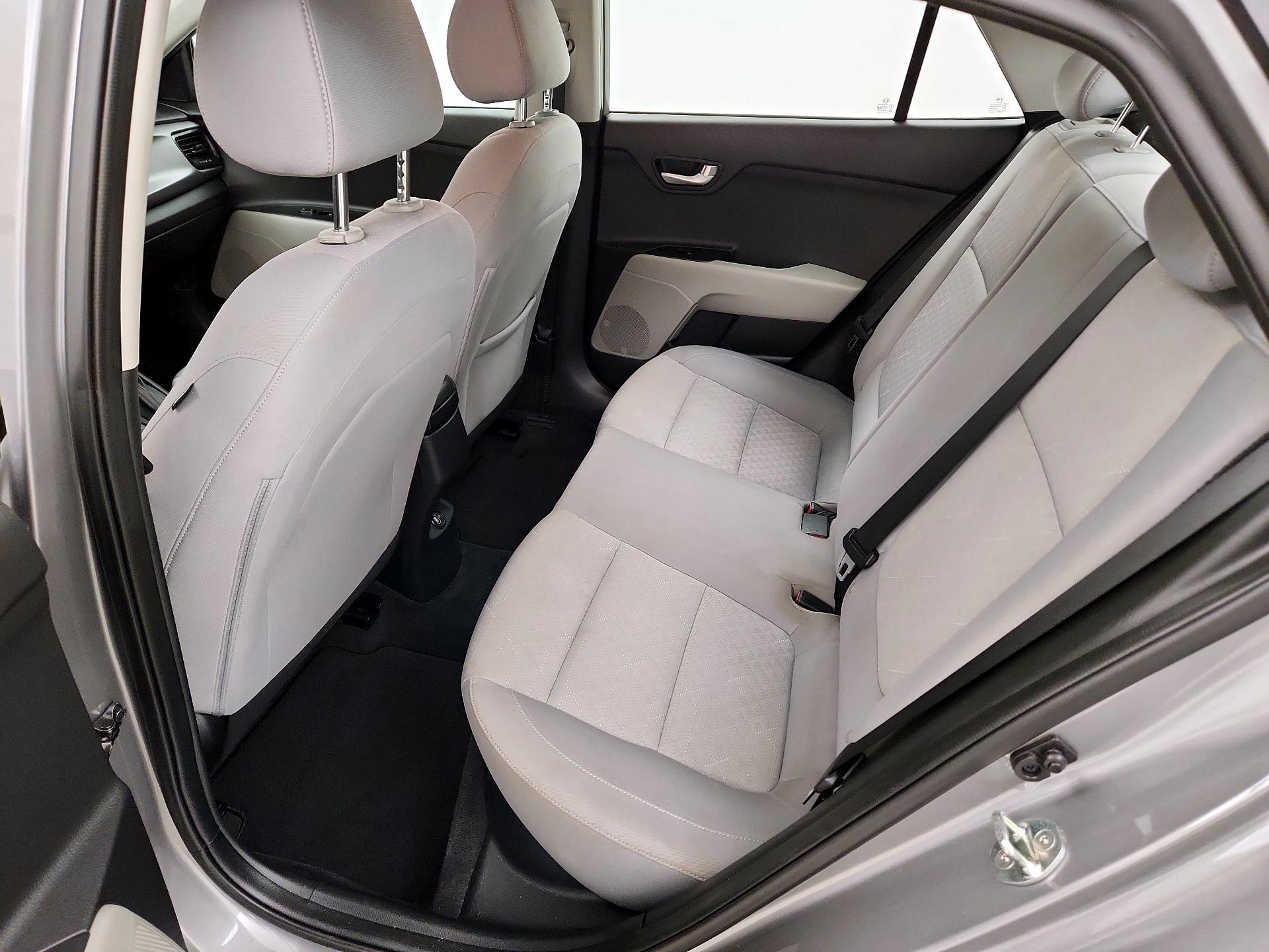 Thumbnail: 2021 Kia Rio - 17