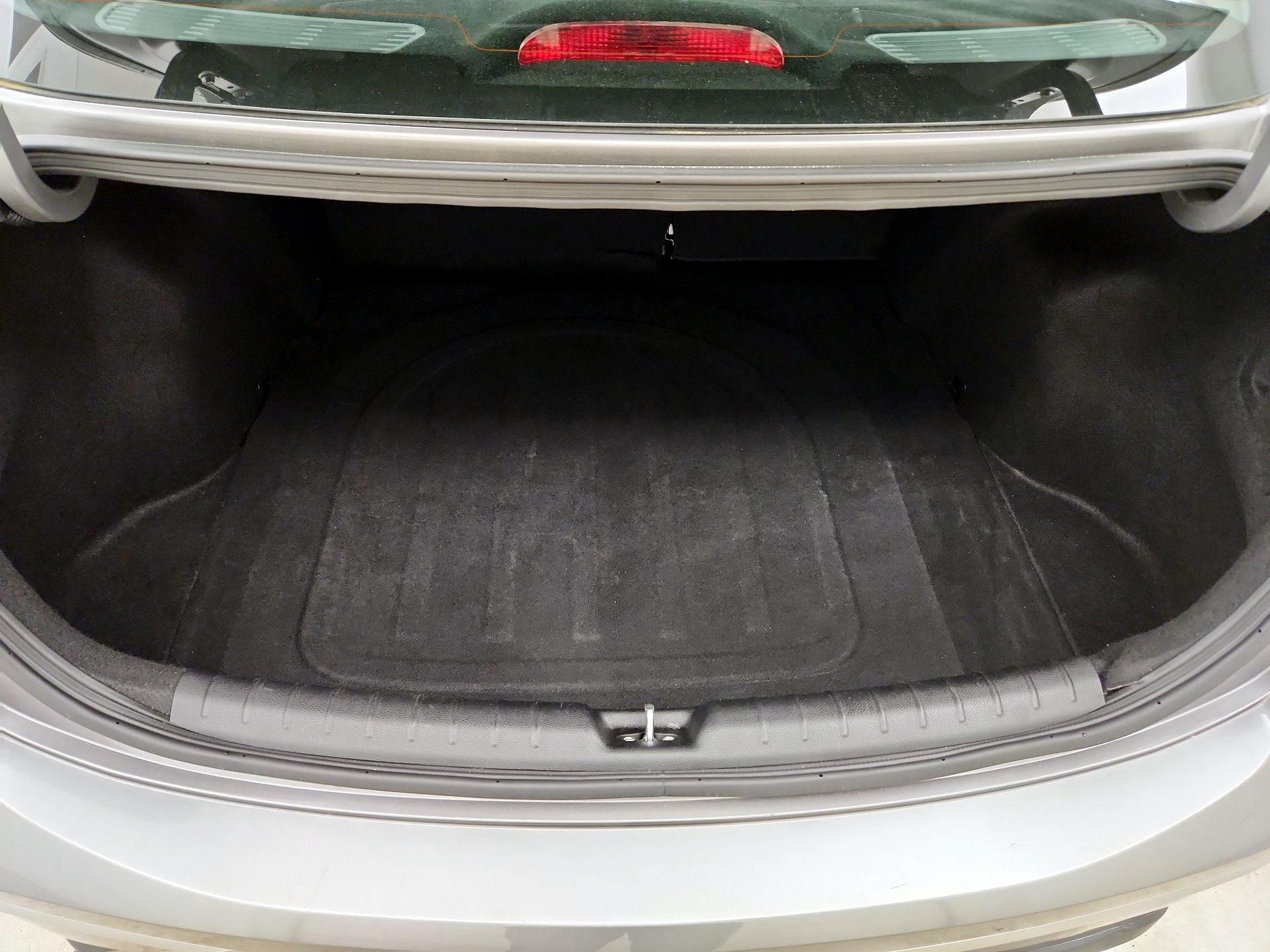 Thumbnail: 2021 Kia Rio - 18