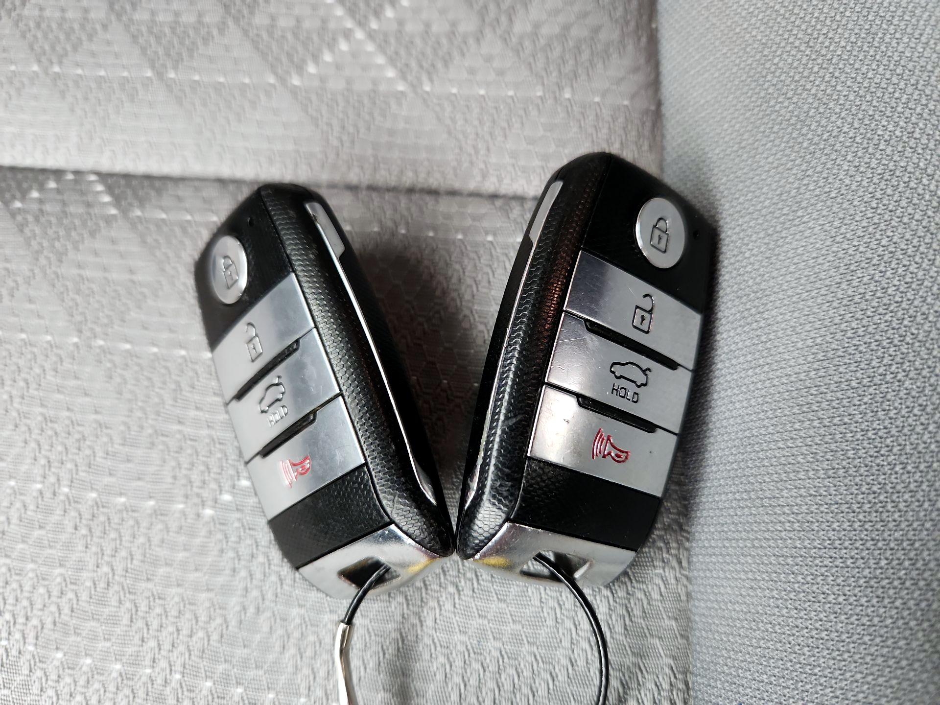 Thumbnail: 2021 Kia Rio - 20