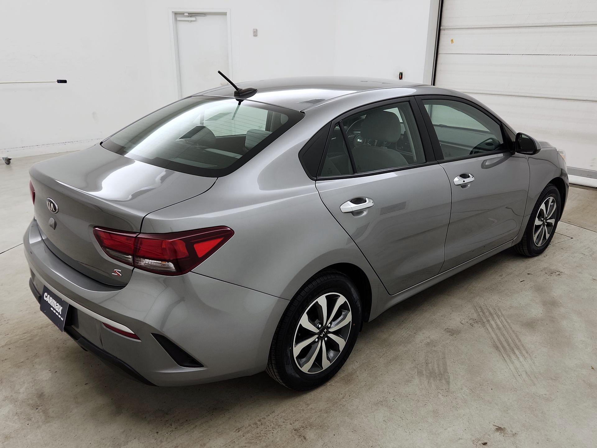 Thumbnail: 2021 Kia Rio - 5