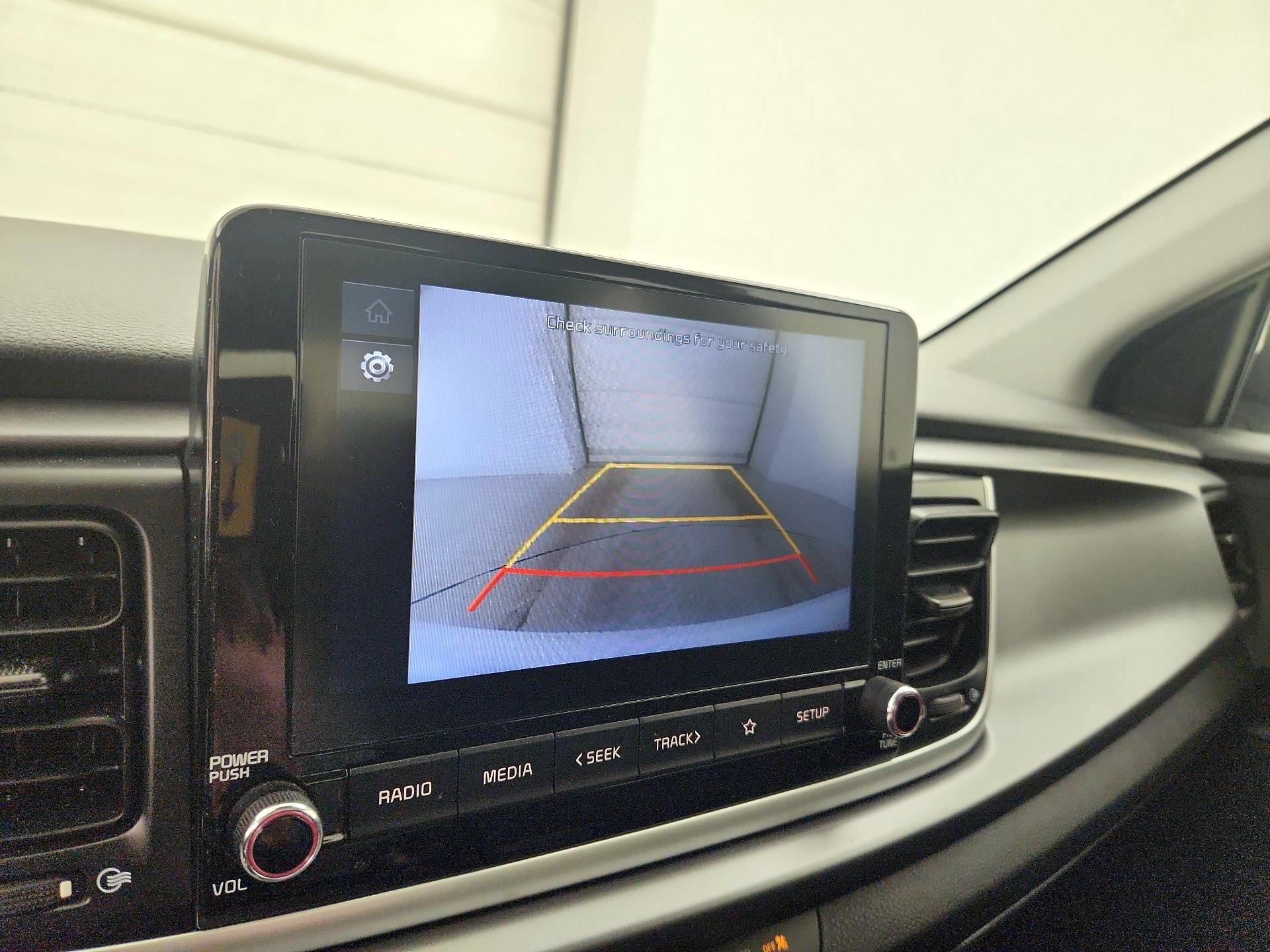 Thumbnail: 2023 Kia Rio - 12