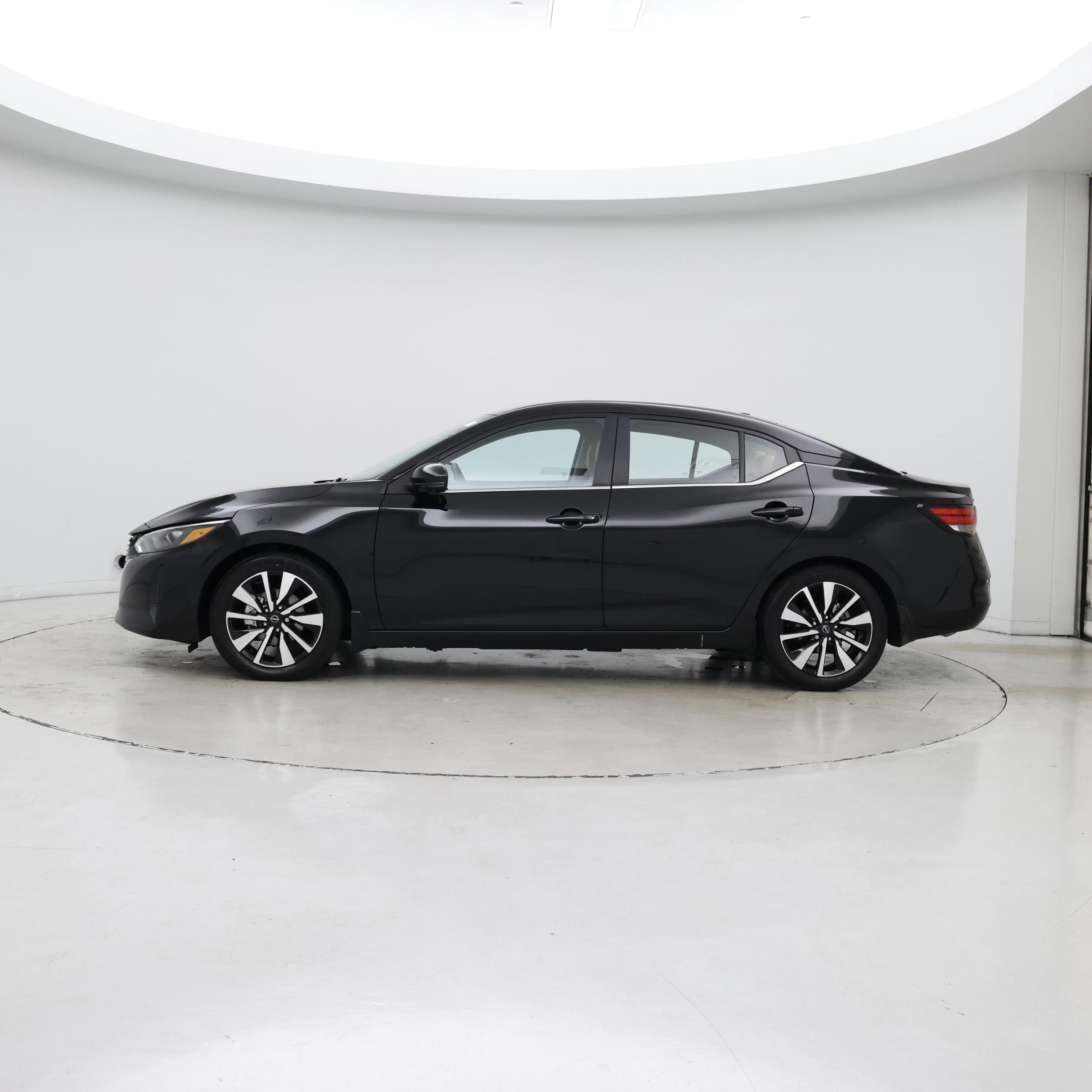 Thumbnail: 2025 Nissan Sentra - 3