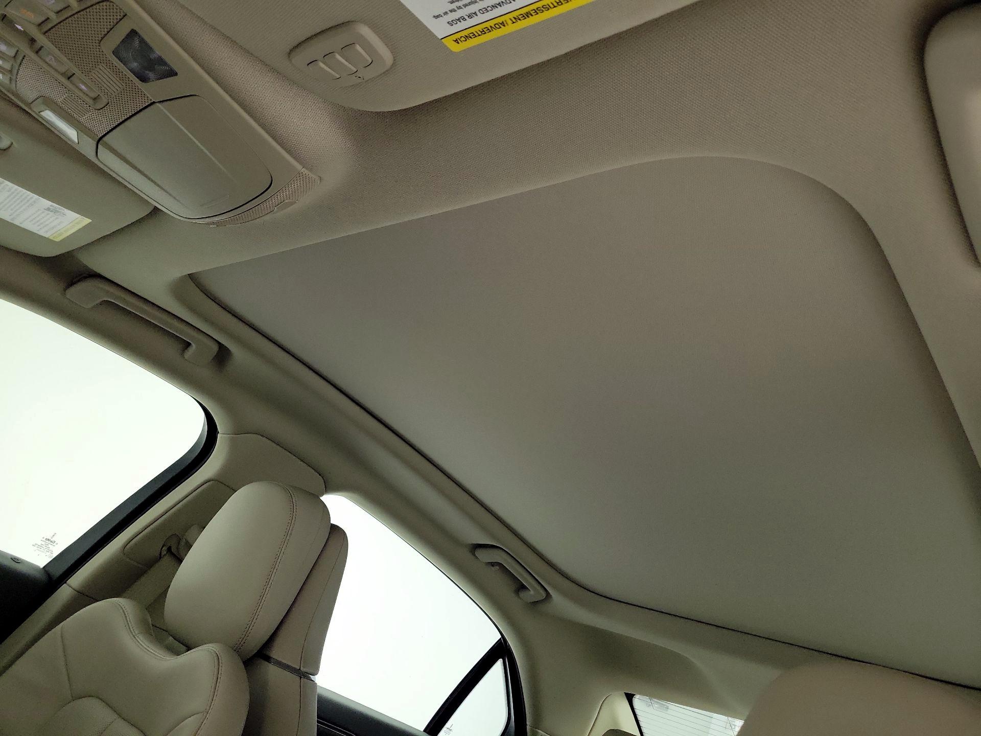 Thumbnail: 2018 Lincoln Continental - 19