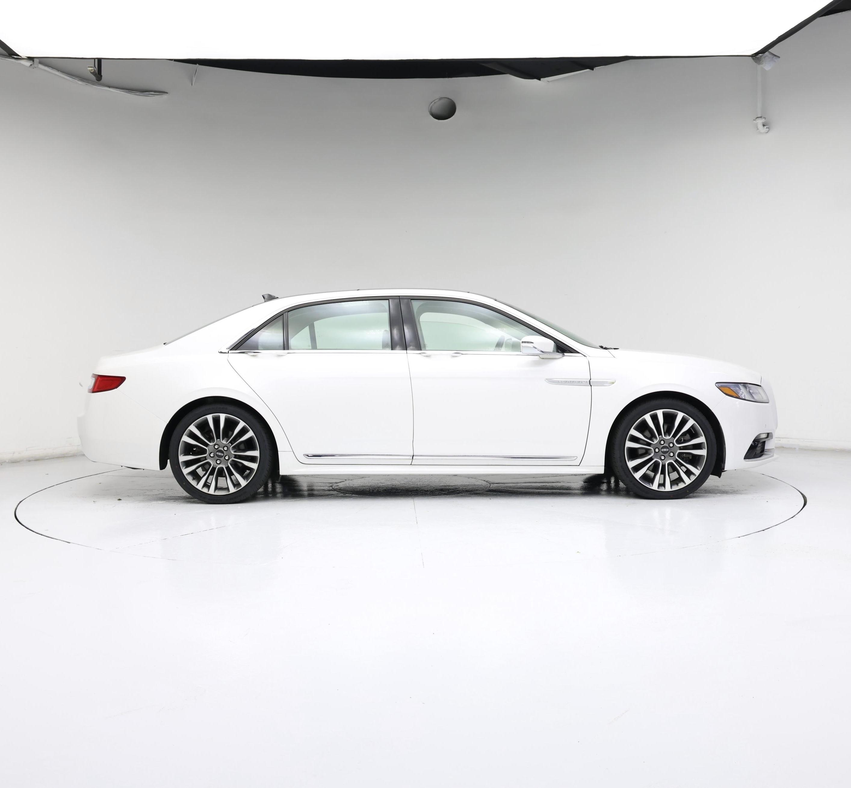 Thumbnail: 2018 Lincoln Continental - 7