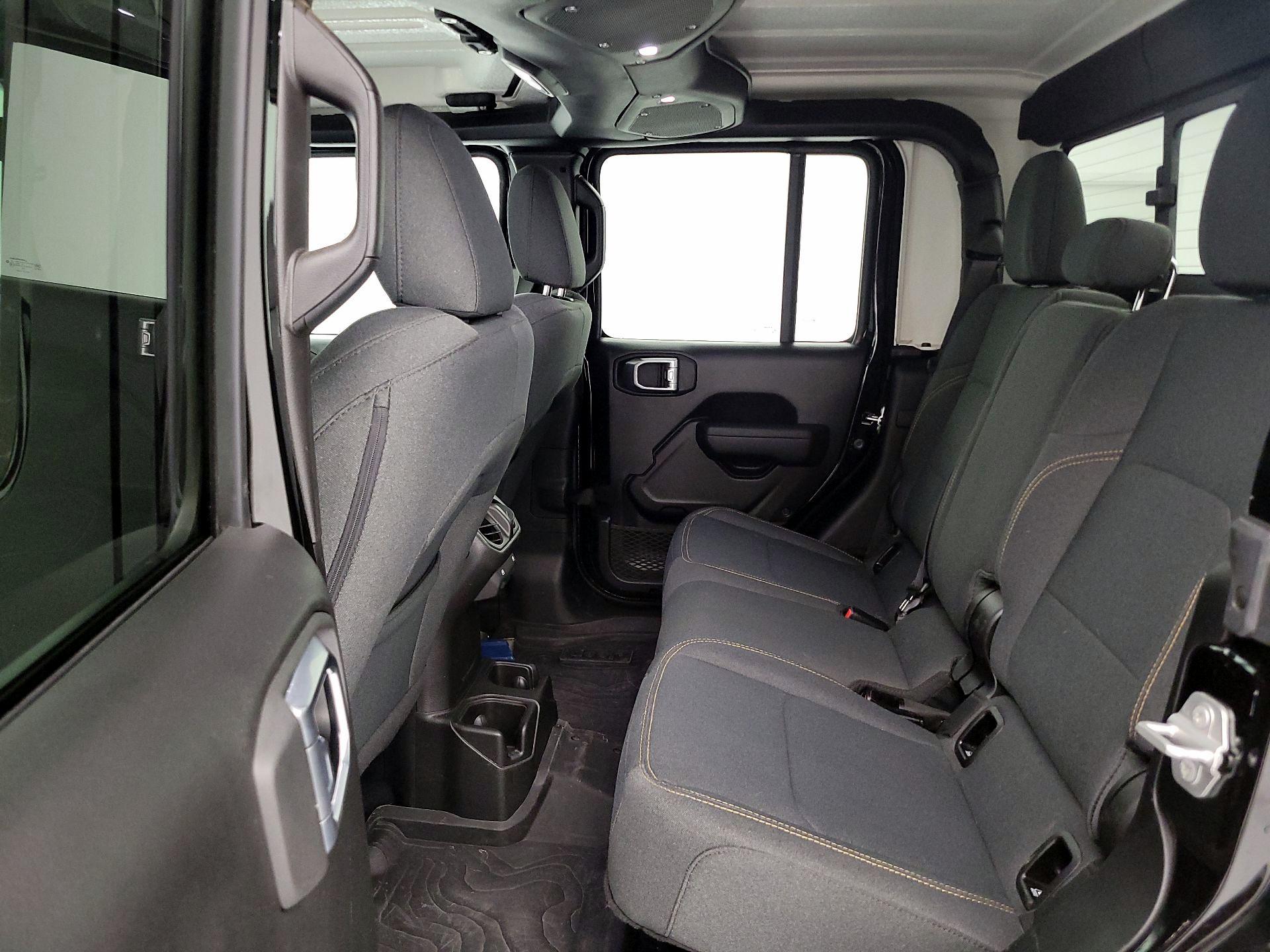 Thumbnail: 2024 Jeep Gladiator - 19