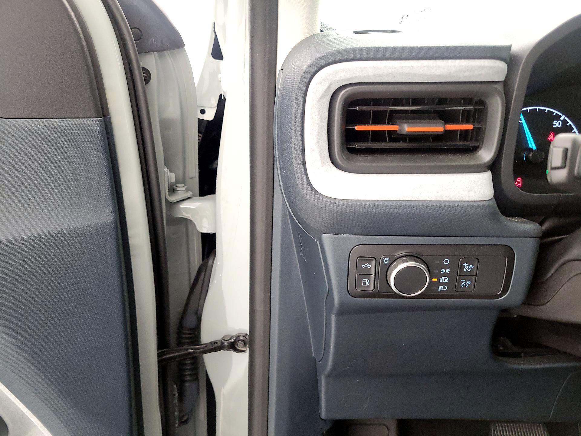 Thumbnail: 2022 Ford Maverick - 13