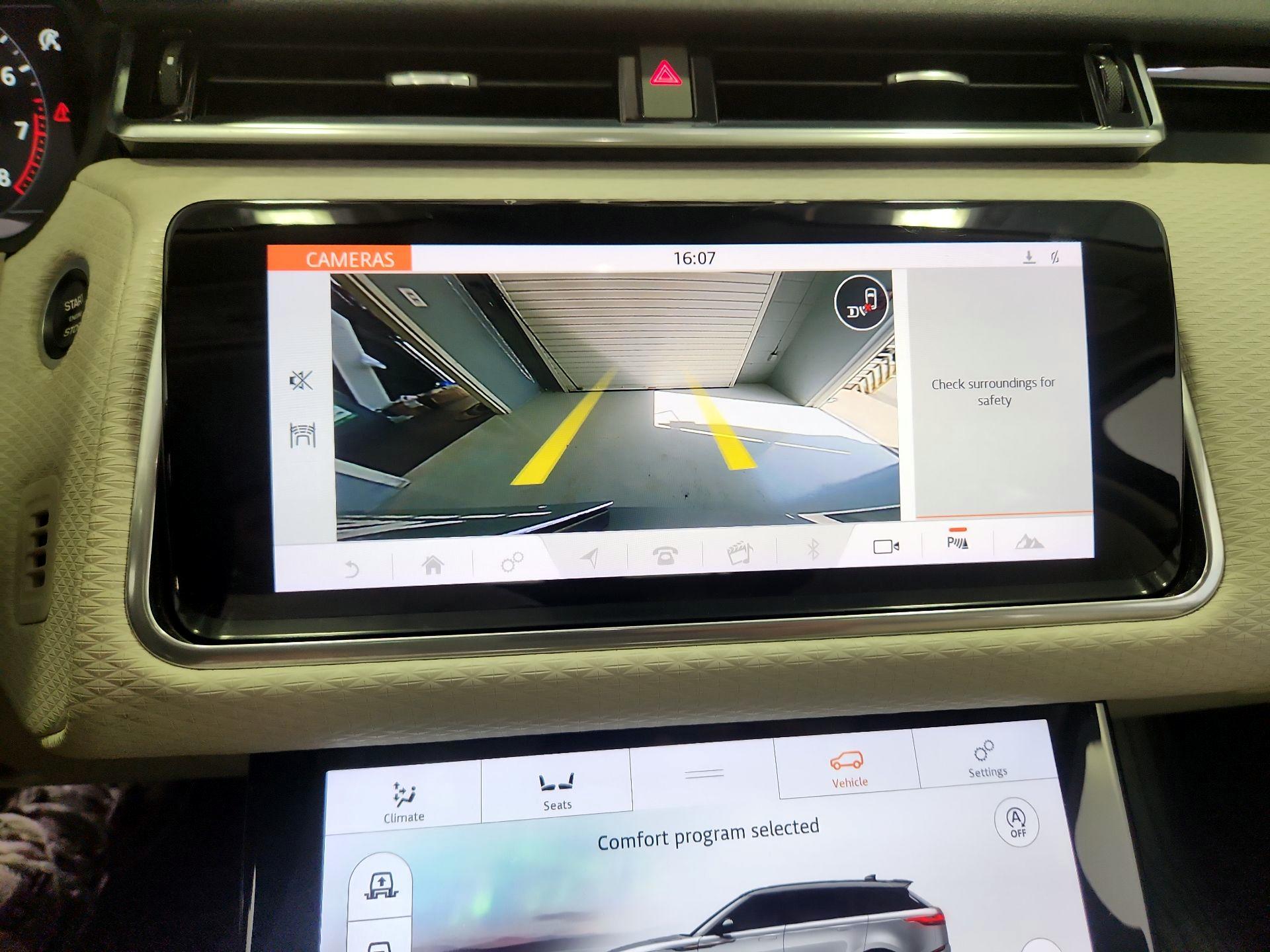 Thumbnail: 2018 Land Rover Range Rover Velar - 14